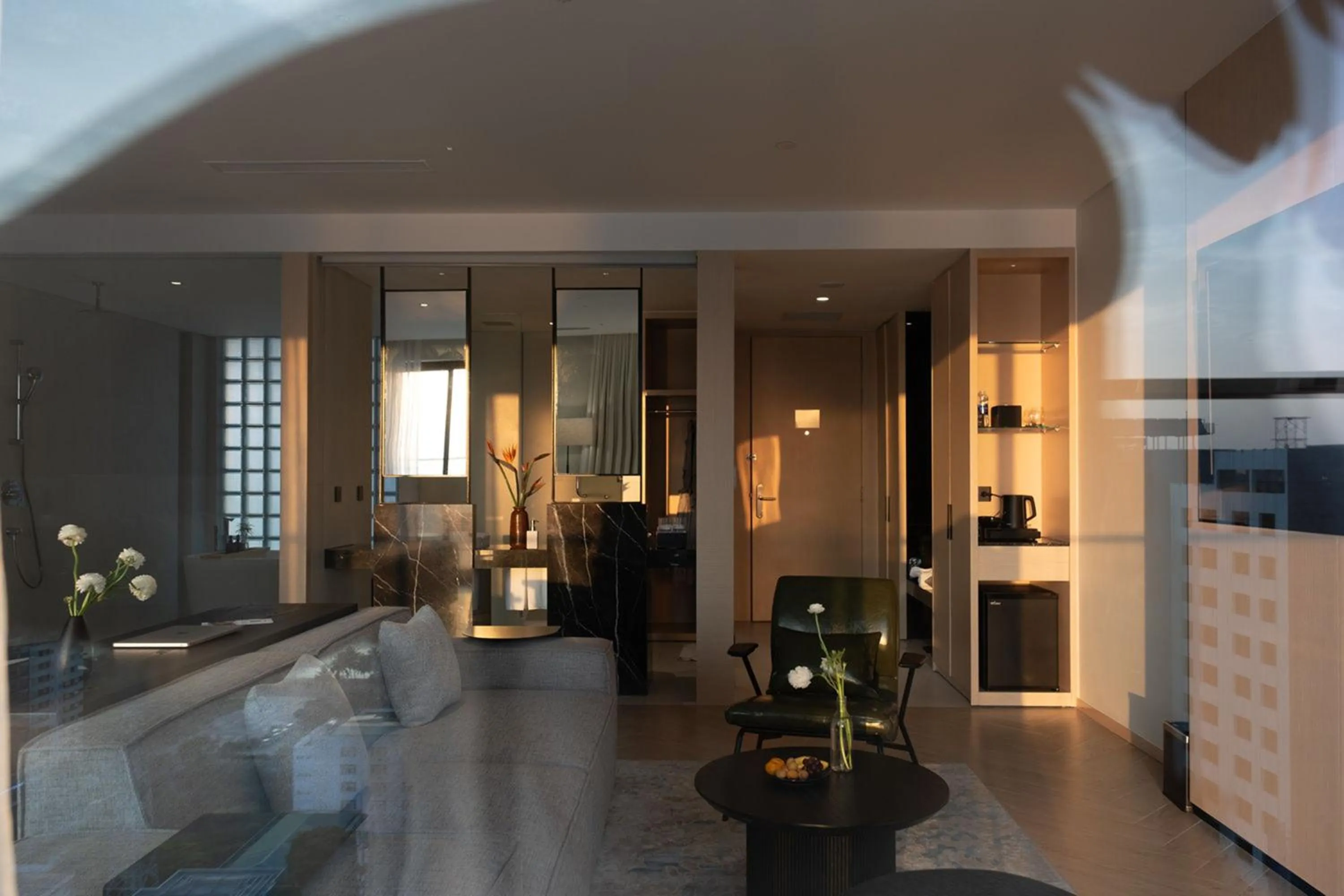 Photo of the whole room in December Hotel