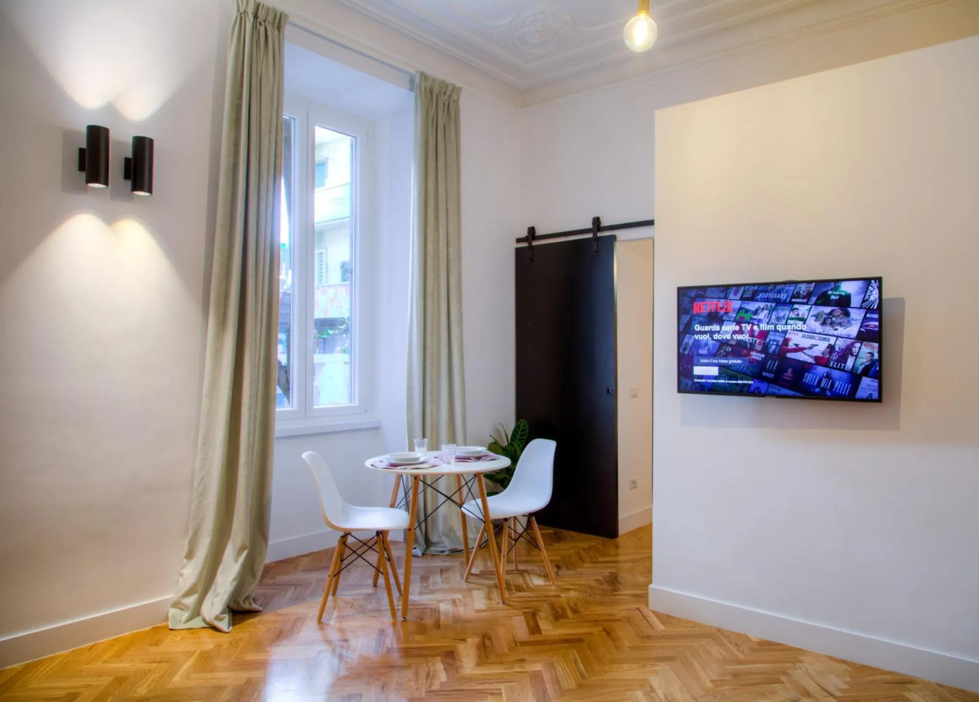 Dining area in Suite Beccaria A Piazza Del Popolo