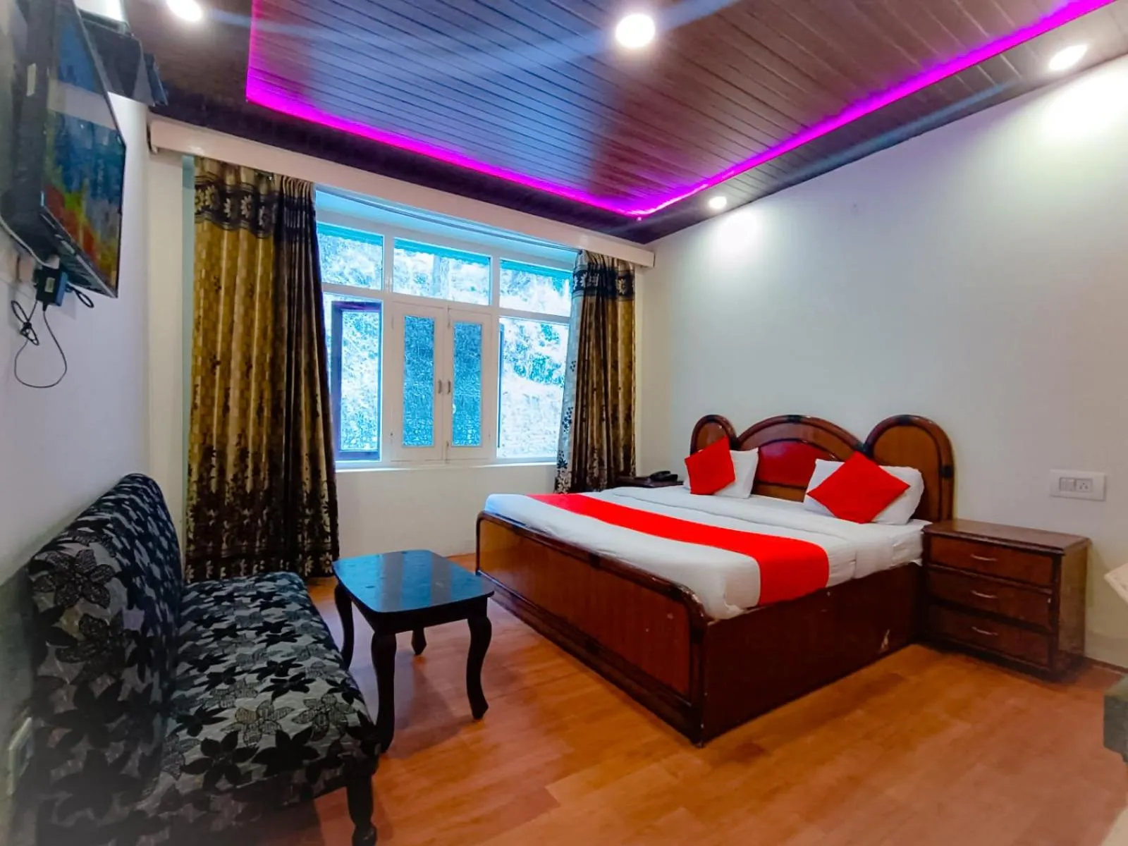 Bed in Surya Resort Dalhousie