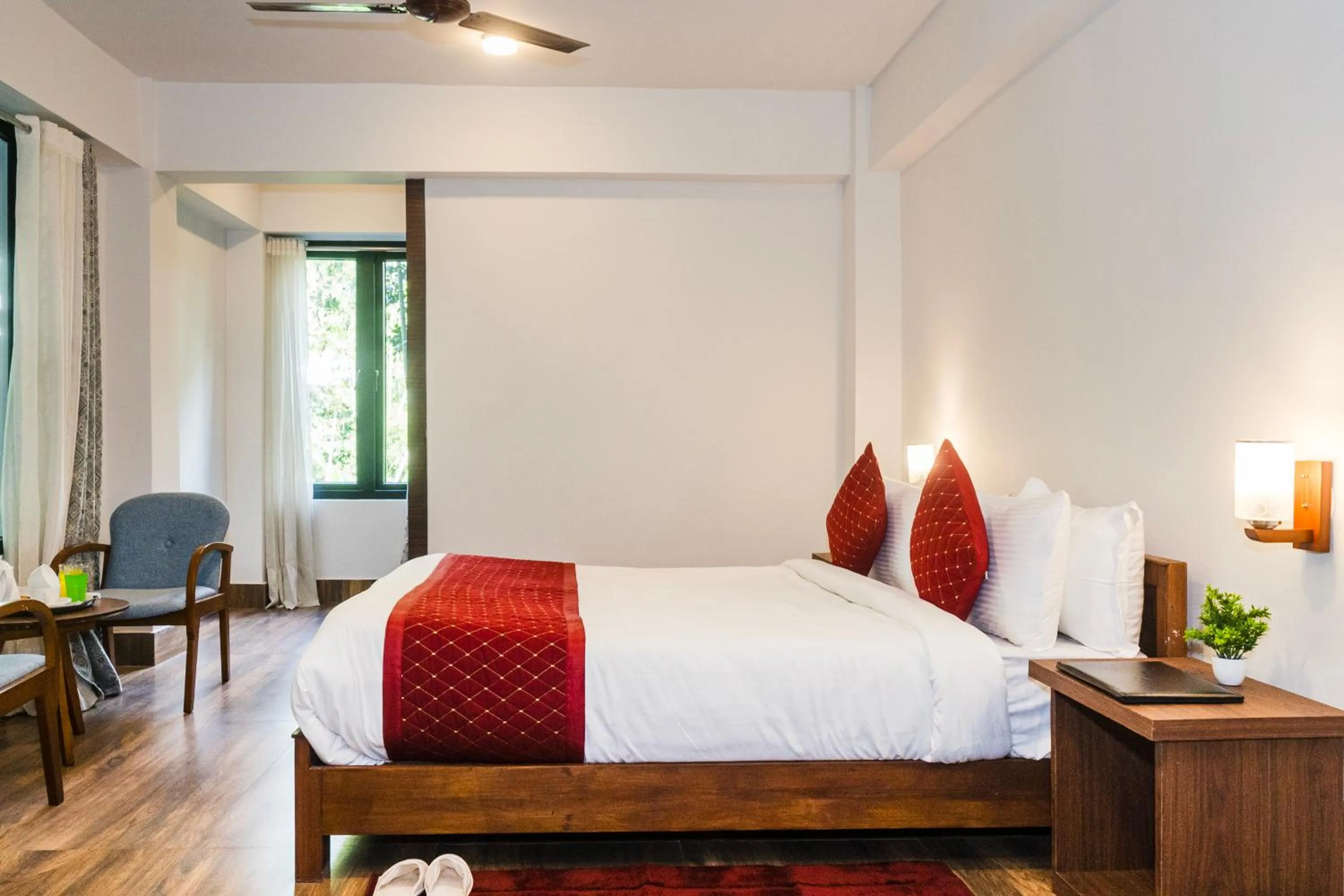 Bed in Sharolyn Boutique Hotel