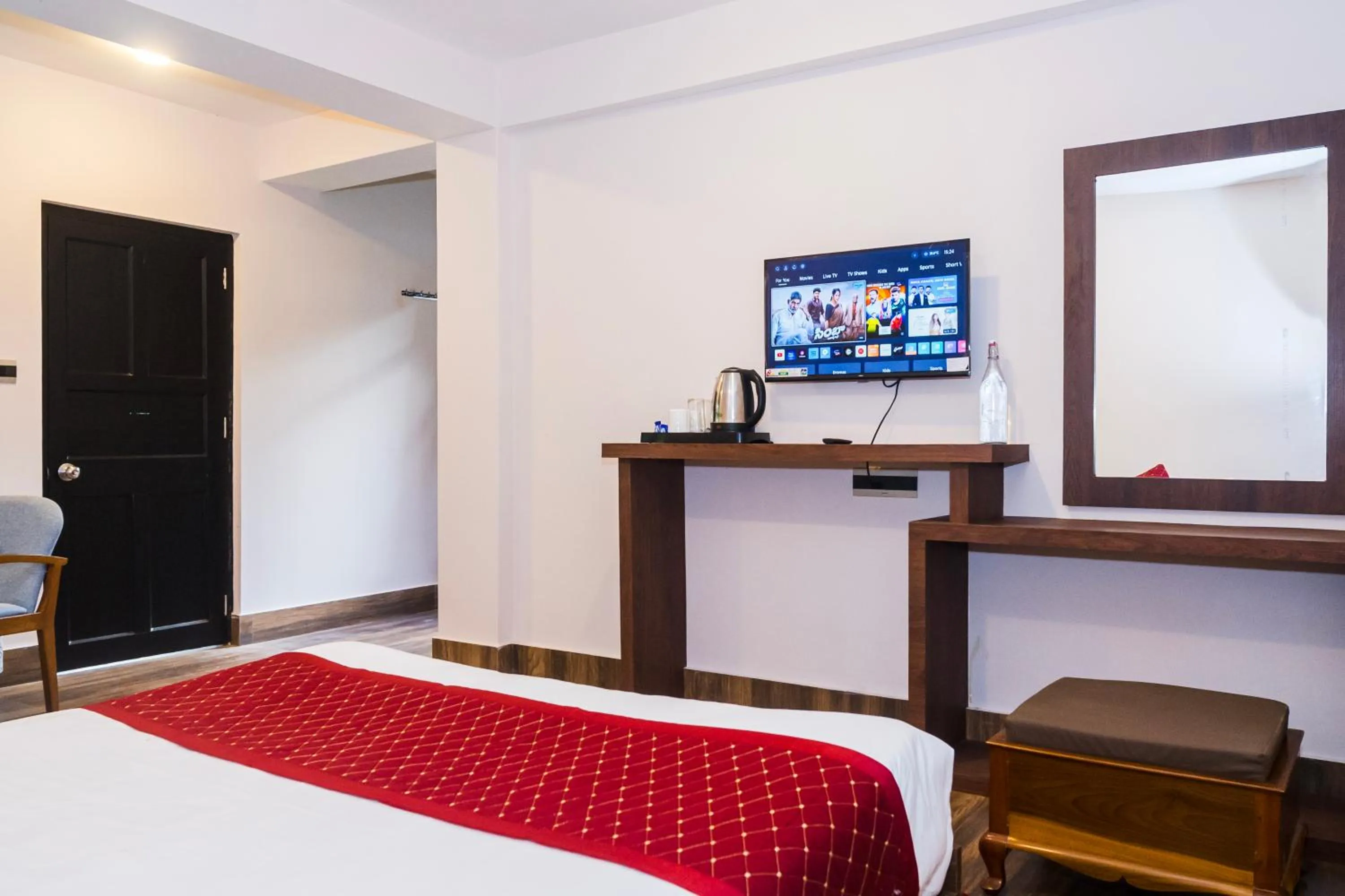 Bed in Sharolyn Boutique Hotel