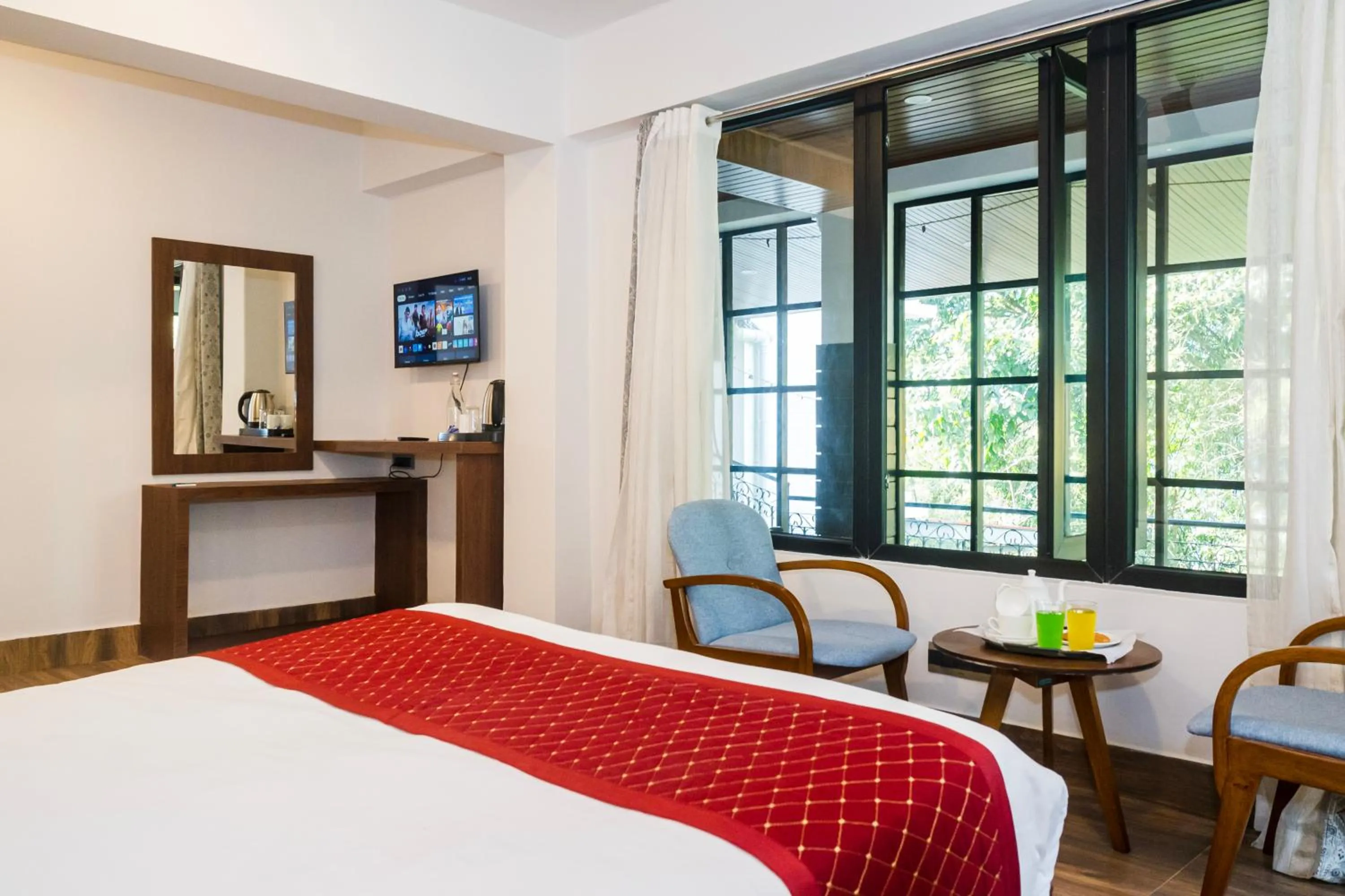 Bed in Sharolyn Boutique Hotel