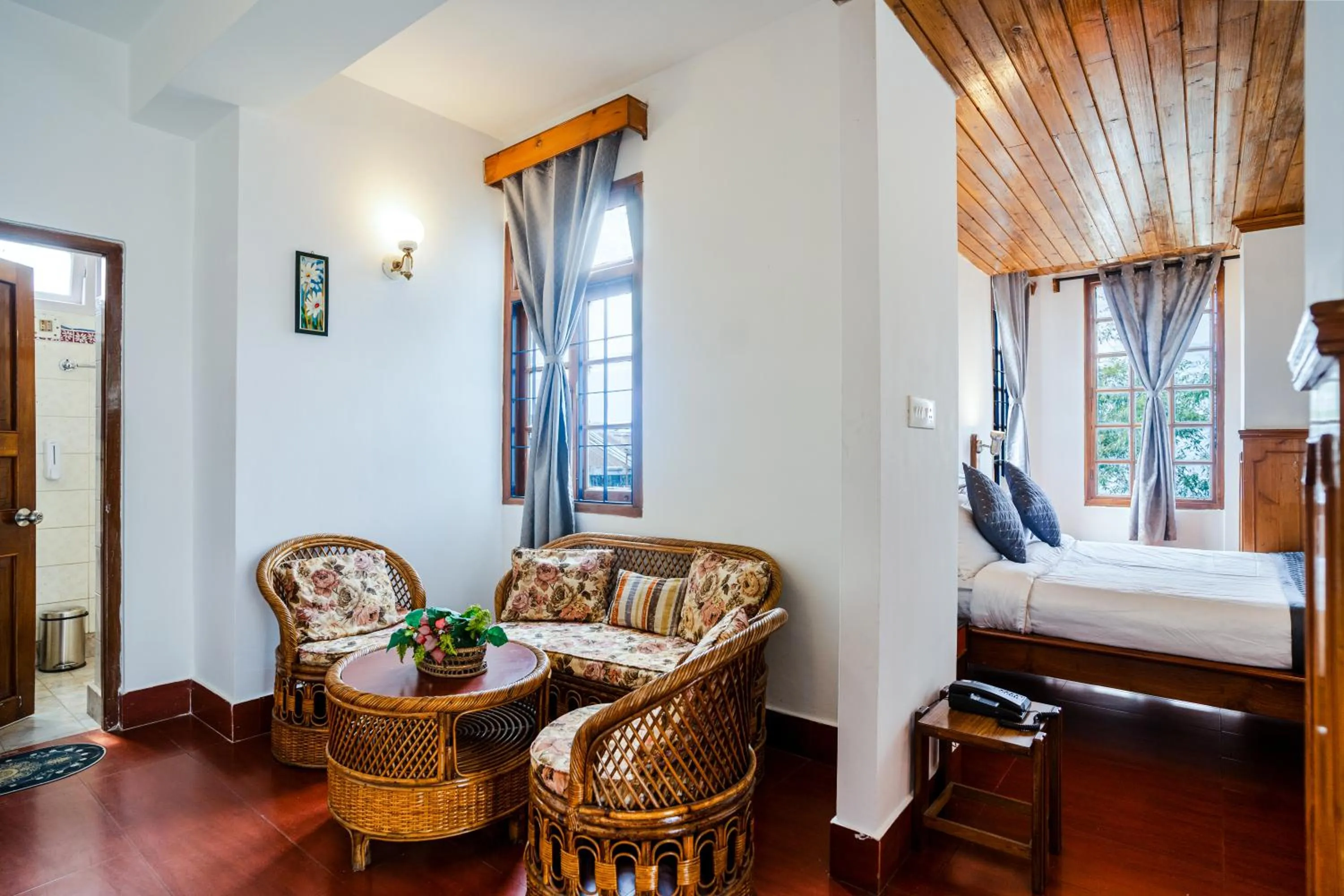 Bed in Sharolyn Boutique Hotel