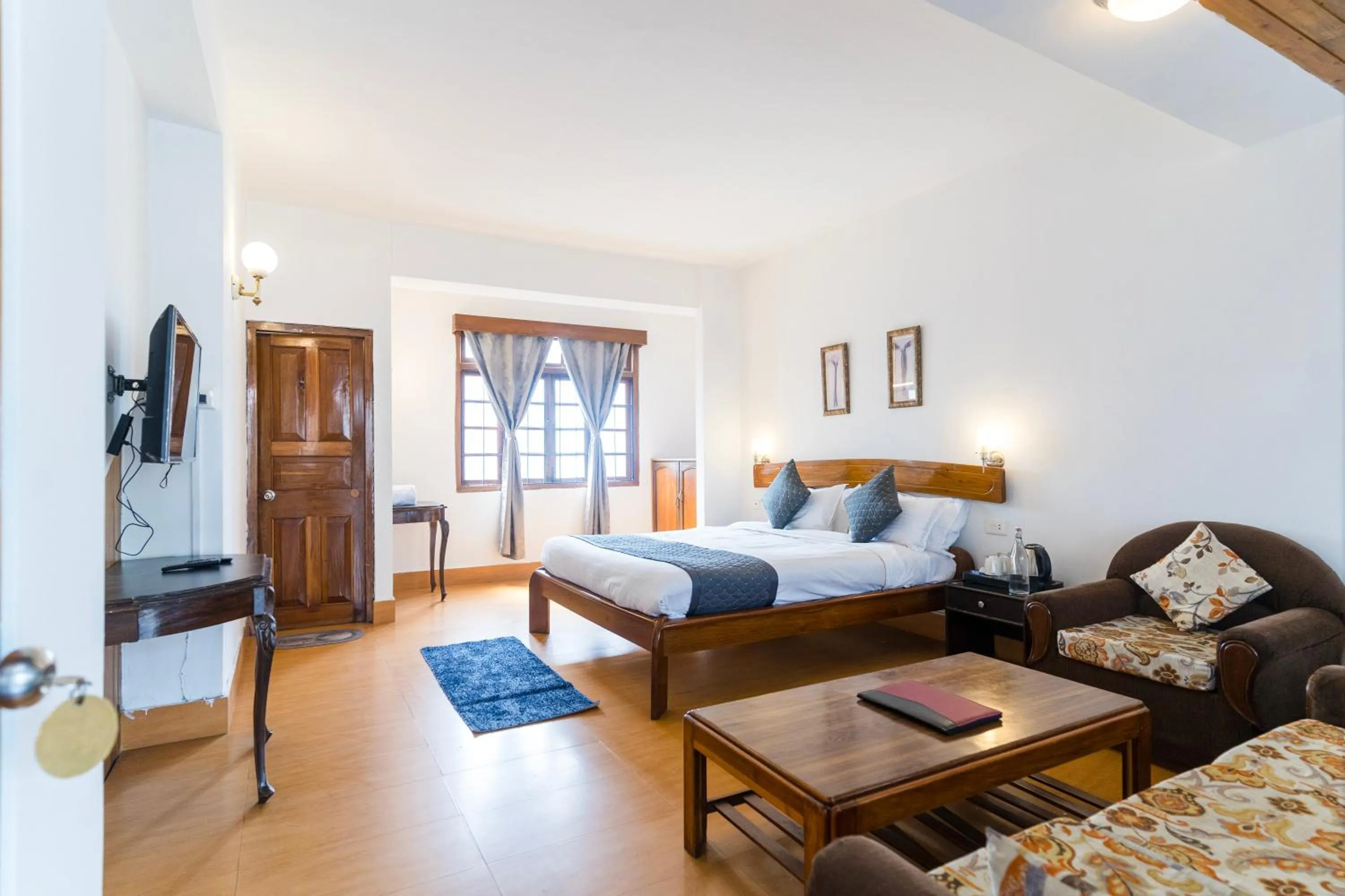 Bed in Sharolyn Boutique Hotel