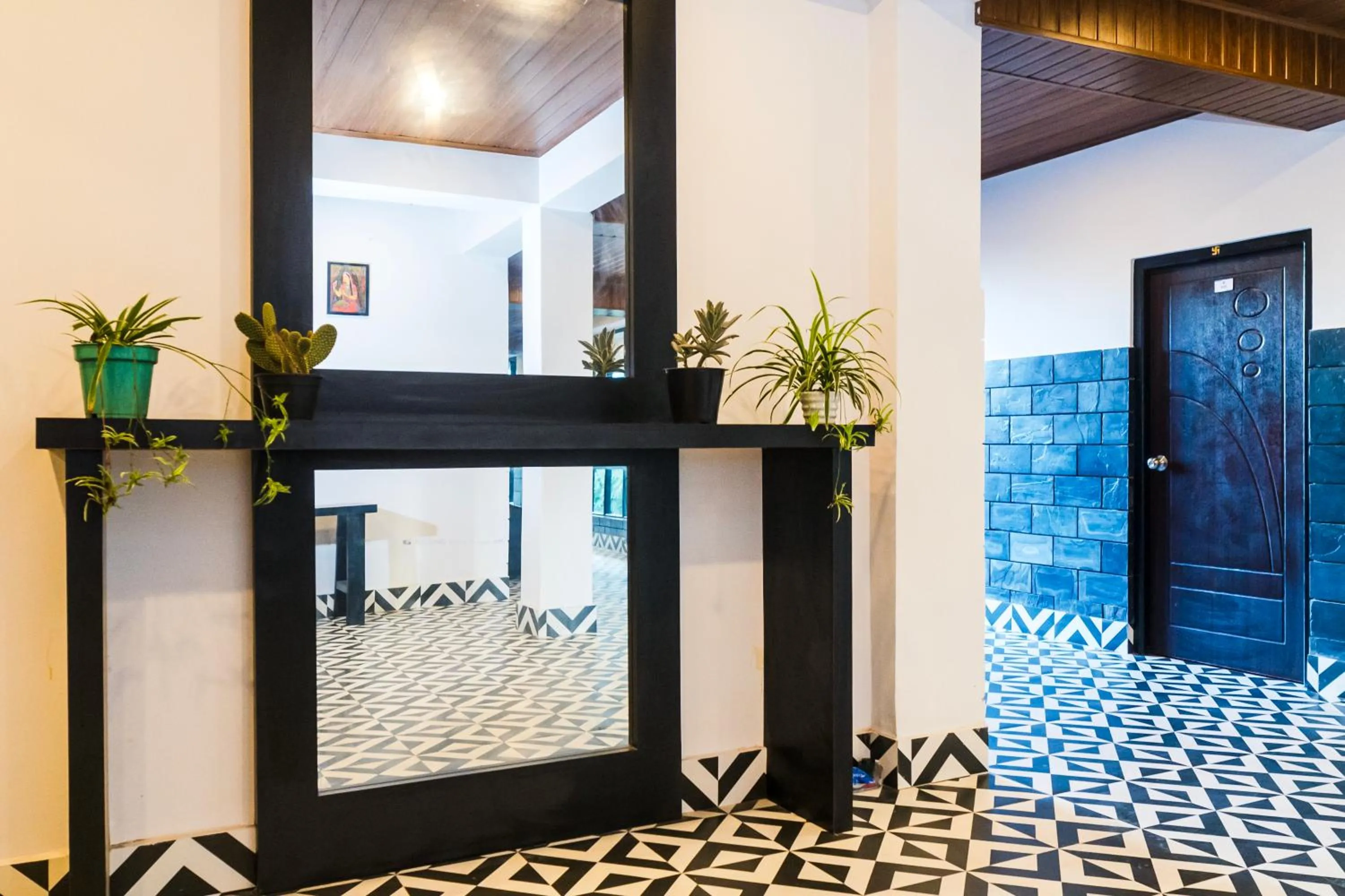 Property building in Sharolyn Boutique Hotel