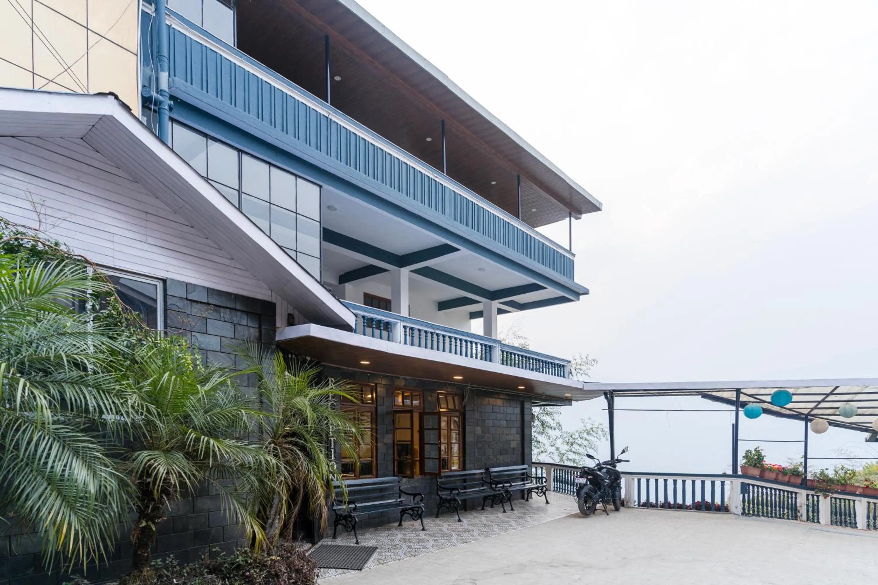 Property building in Sharolyn Boutique Hotel