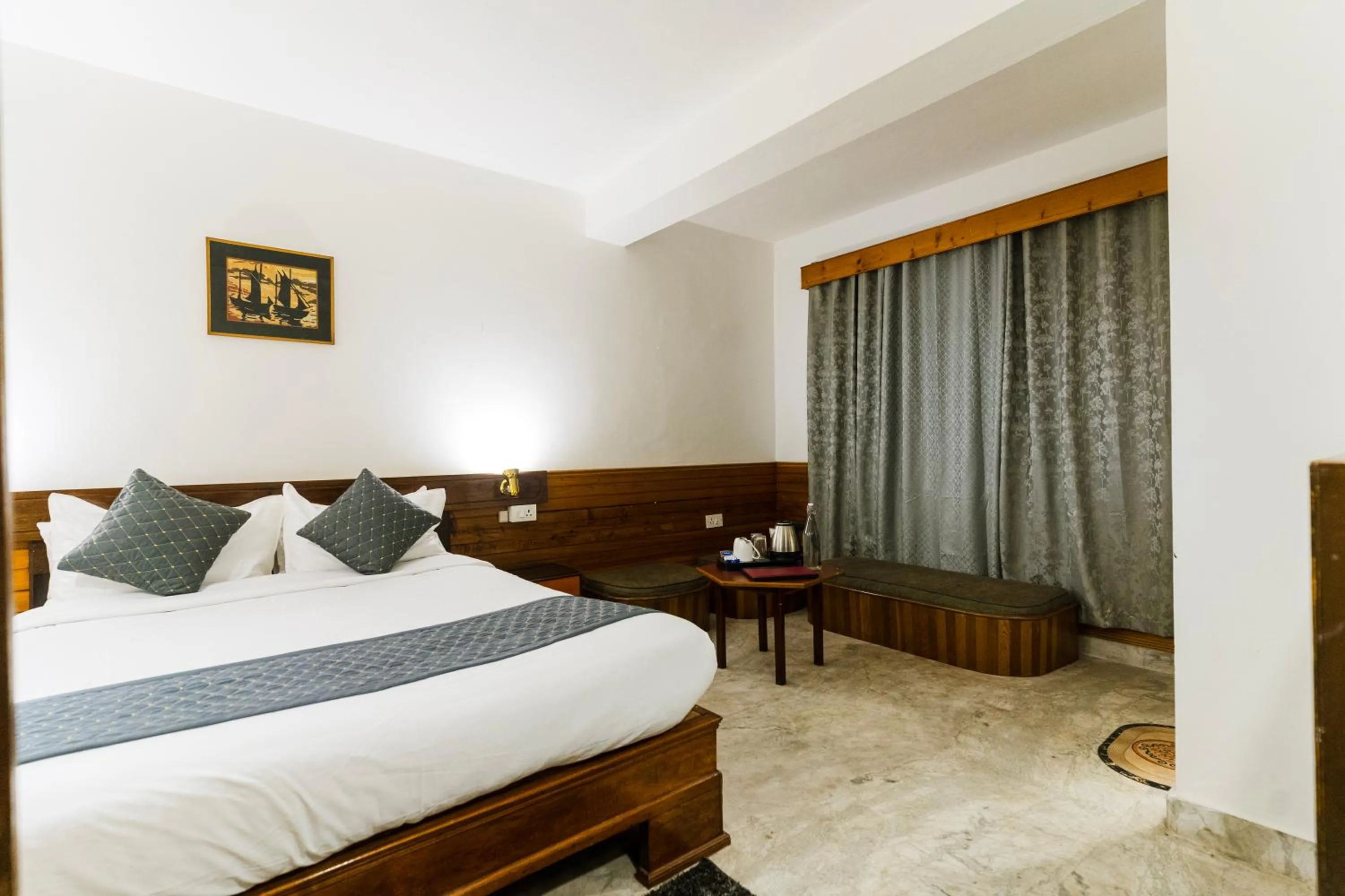 Bed in Sharolyn Boutique Hotel