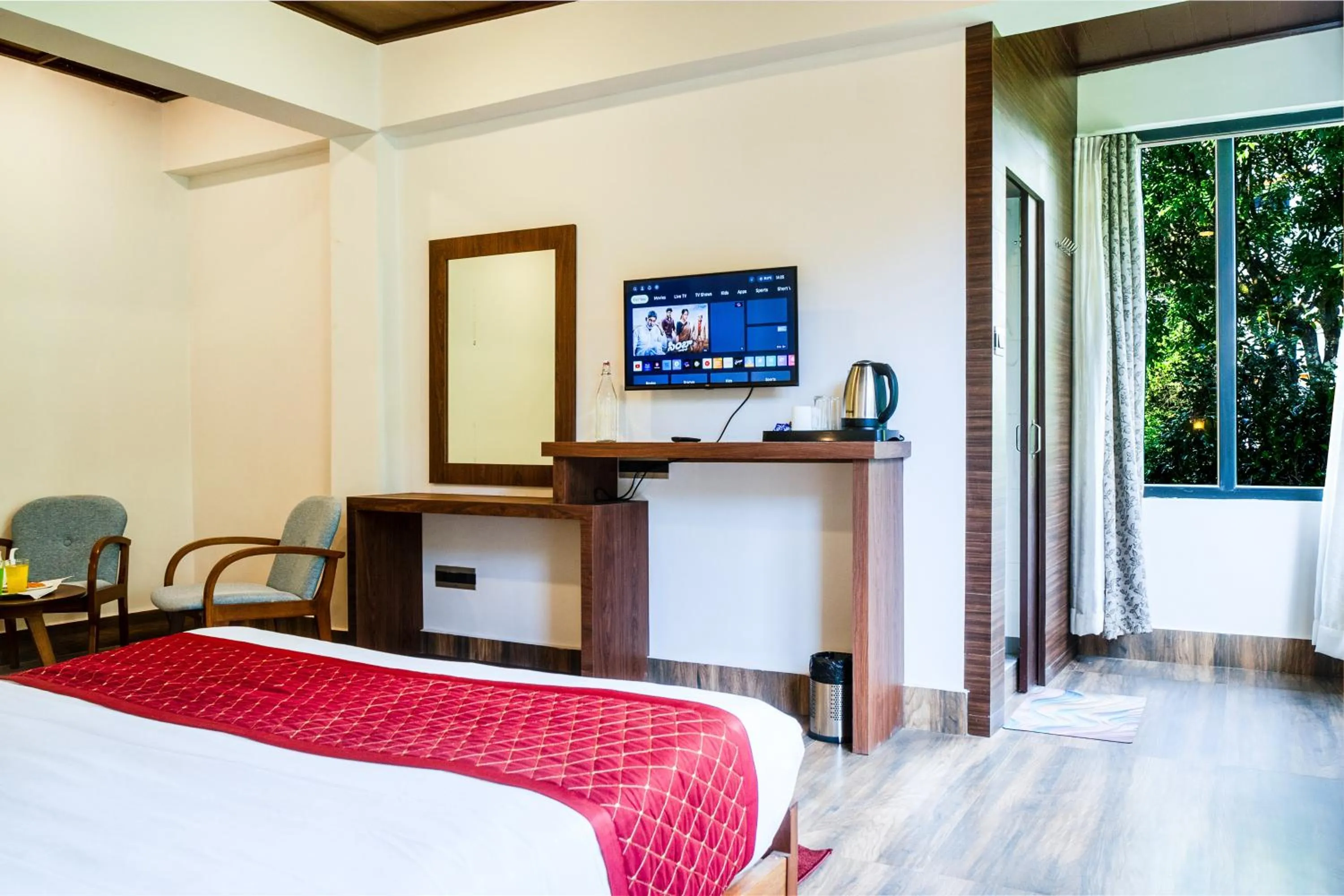 Bed in Sharolyn Boutique Hotel