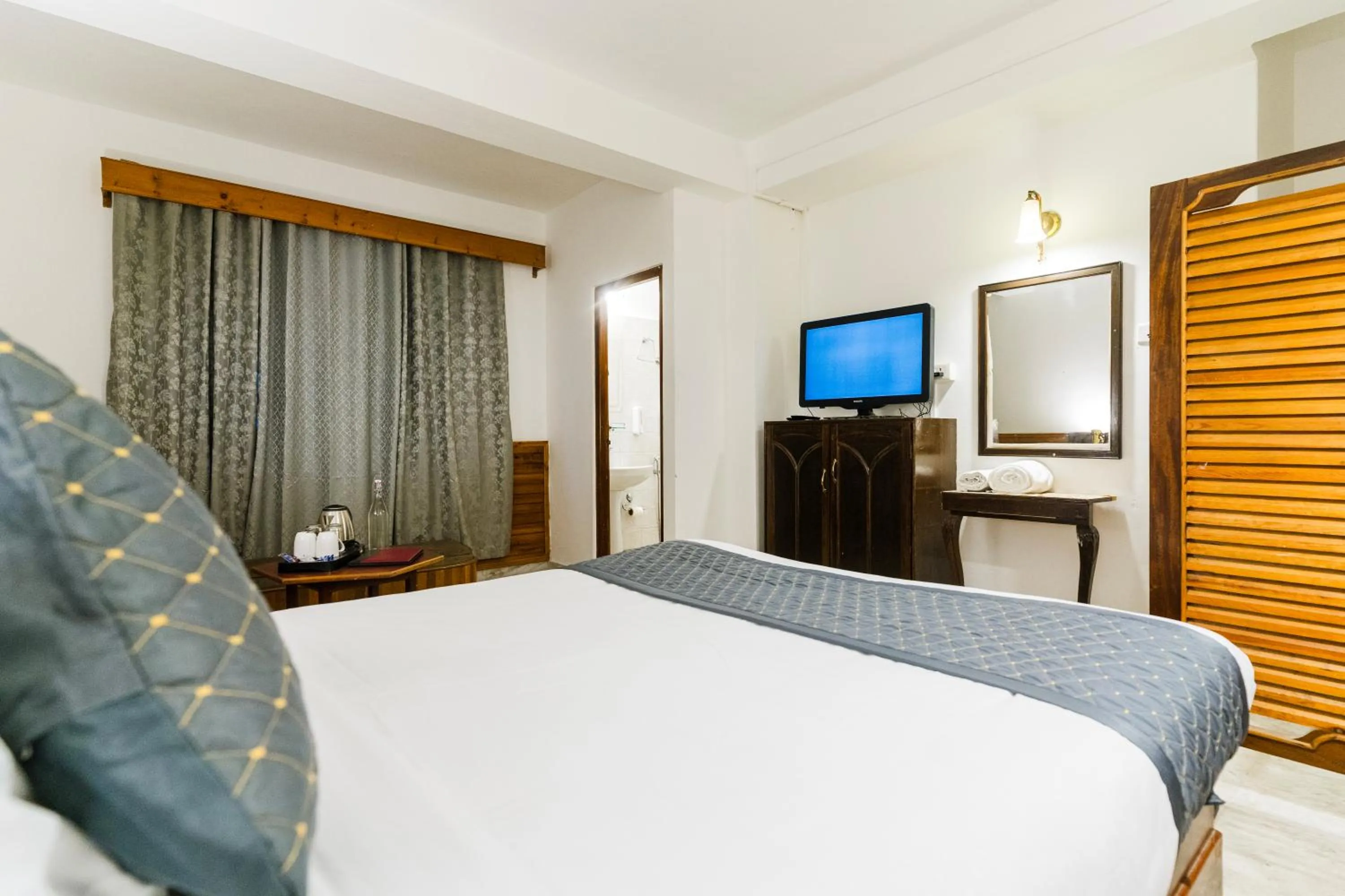 Bed in Sharolyn Boutique Hotel