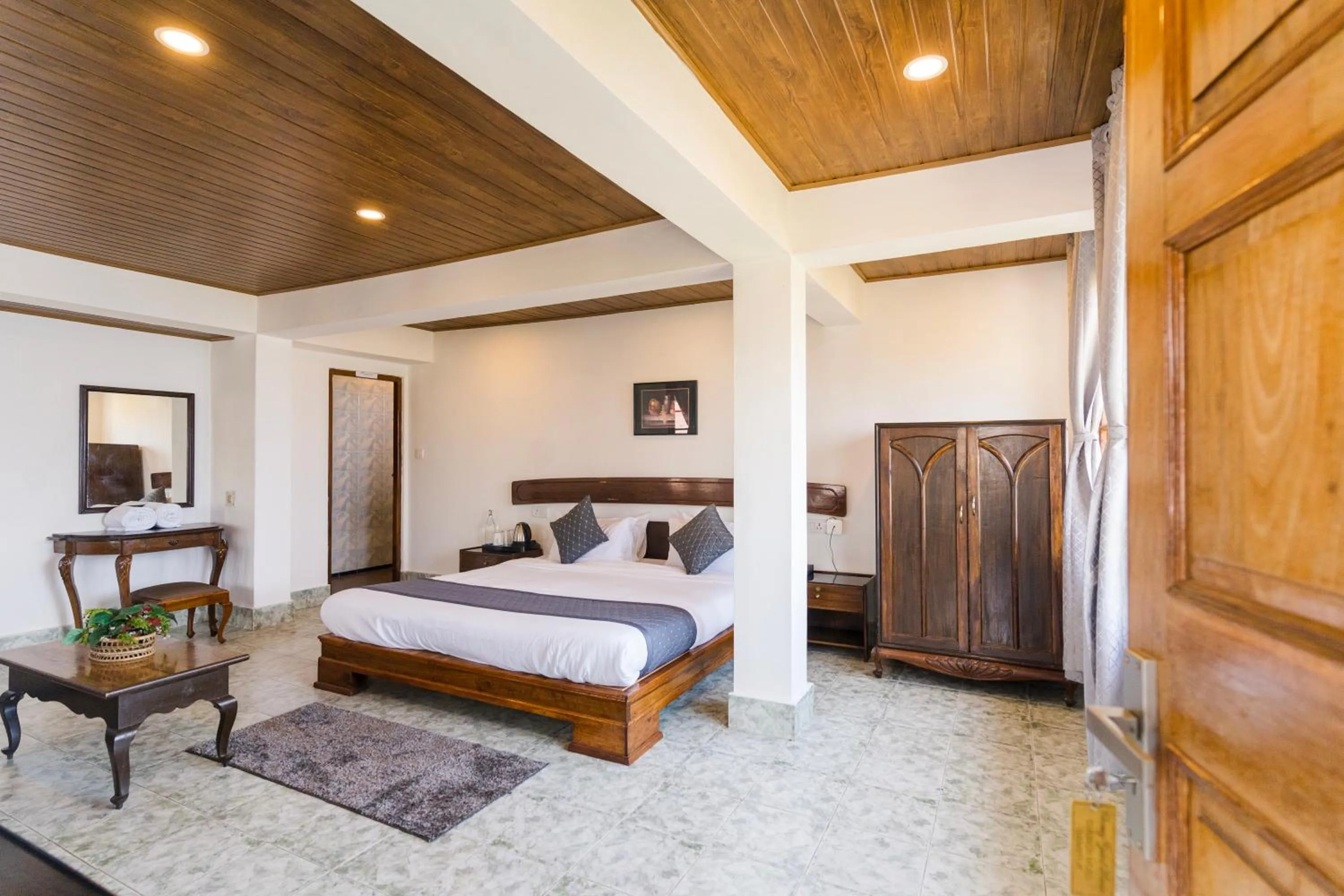 Bed in Sharolyn Boutique Hotel