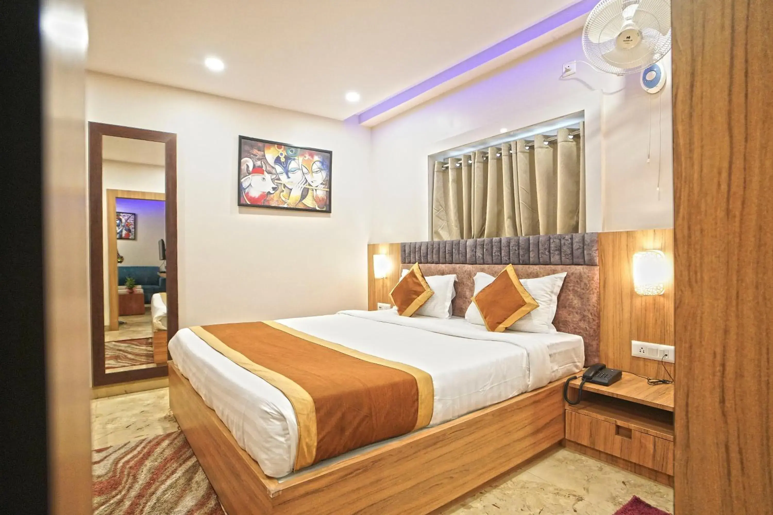 Suite in Hotel Ekta International !! 300 Mts From BABA BAIDYANATH DHAM TEMPLE !! Suite in Hotel Ekta International !! 300 Mts From BABA BAIDYANATH DHAM TEMPLE !!