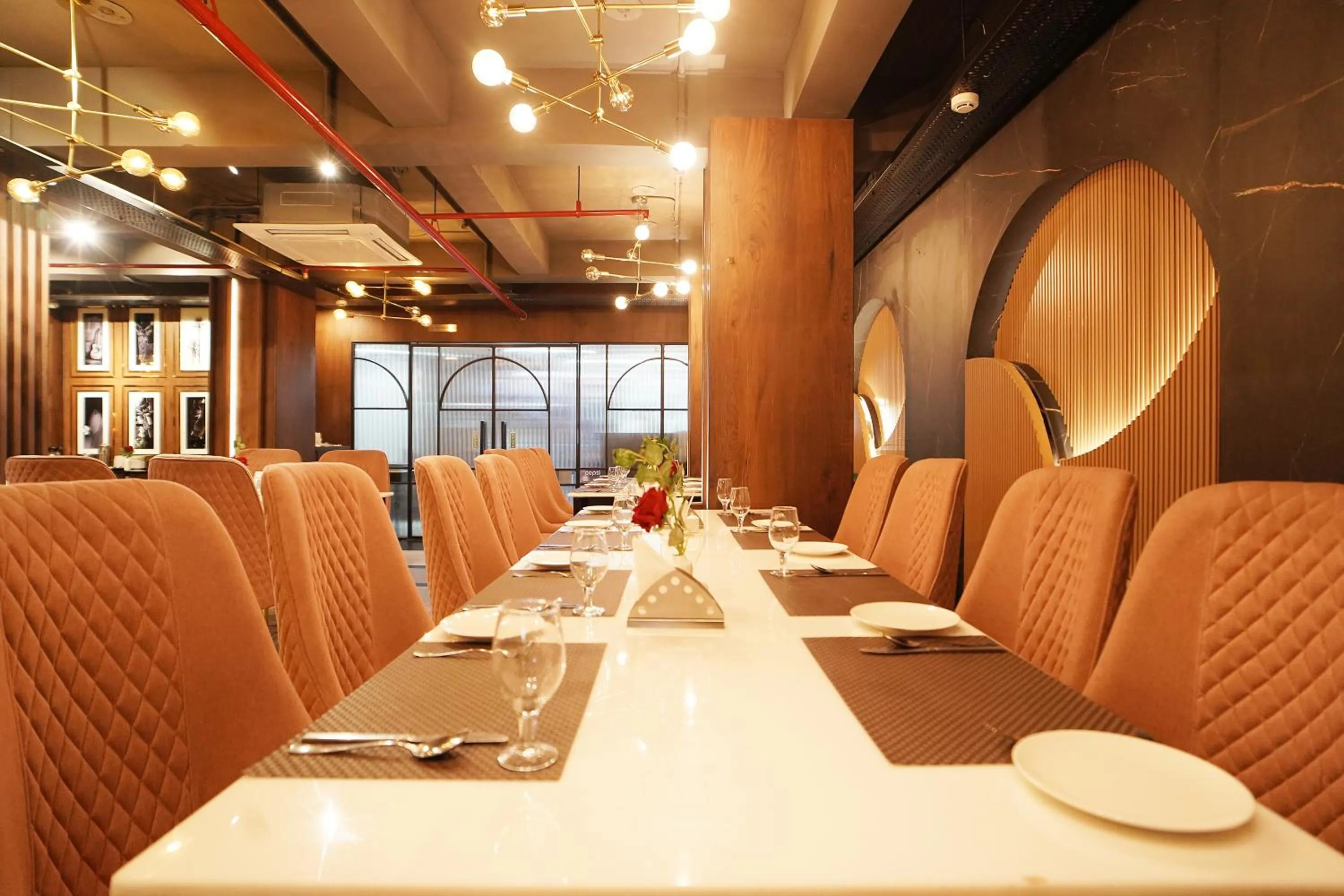 Restaurant/places to eat in Hotel Ekta International !! 300 Mts From BABA BAIDYANATH DHAM TEMPLE !!