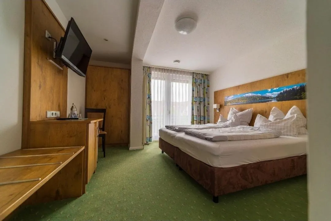 Bed in Gästehaus Café Heck Titisee