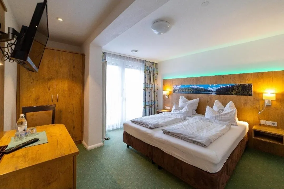 Bed in Gästehaus Café Heck Titisee