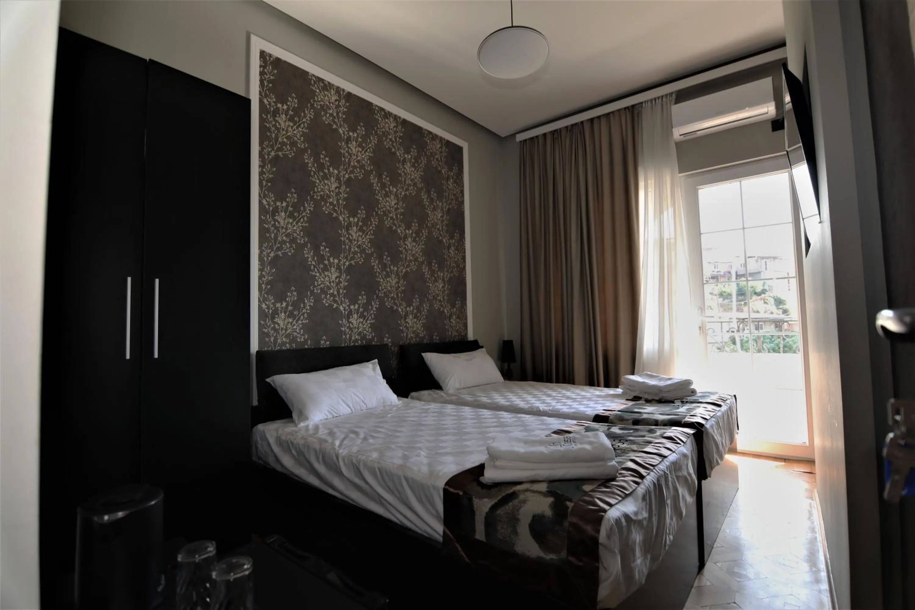 Bed in La Casa Hotel Yerevan