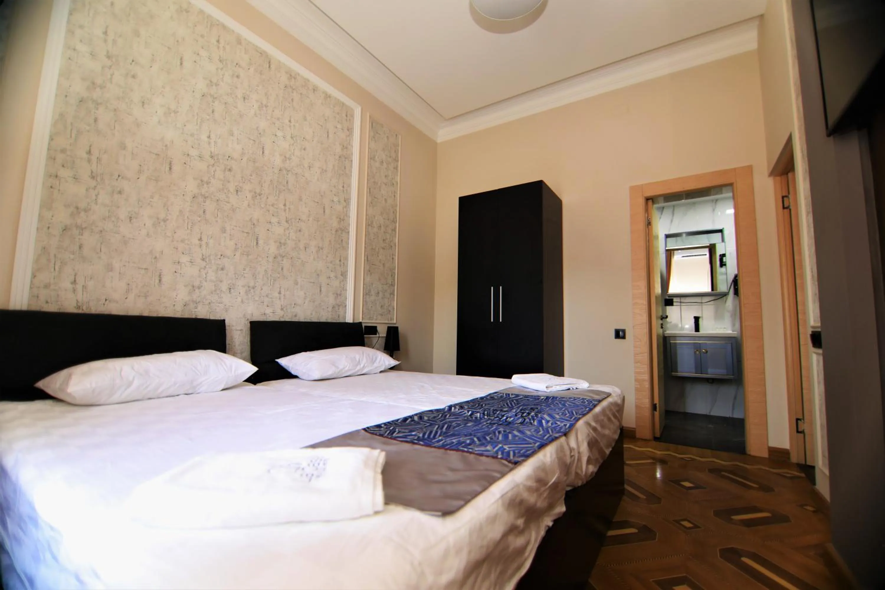 Bed in La Casa Hotel Yerevan