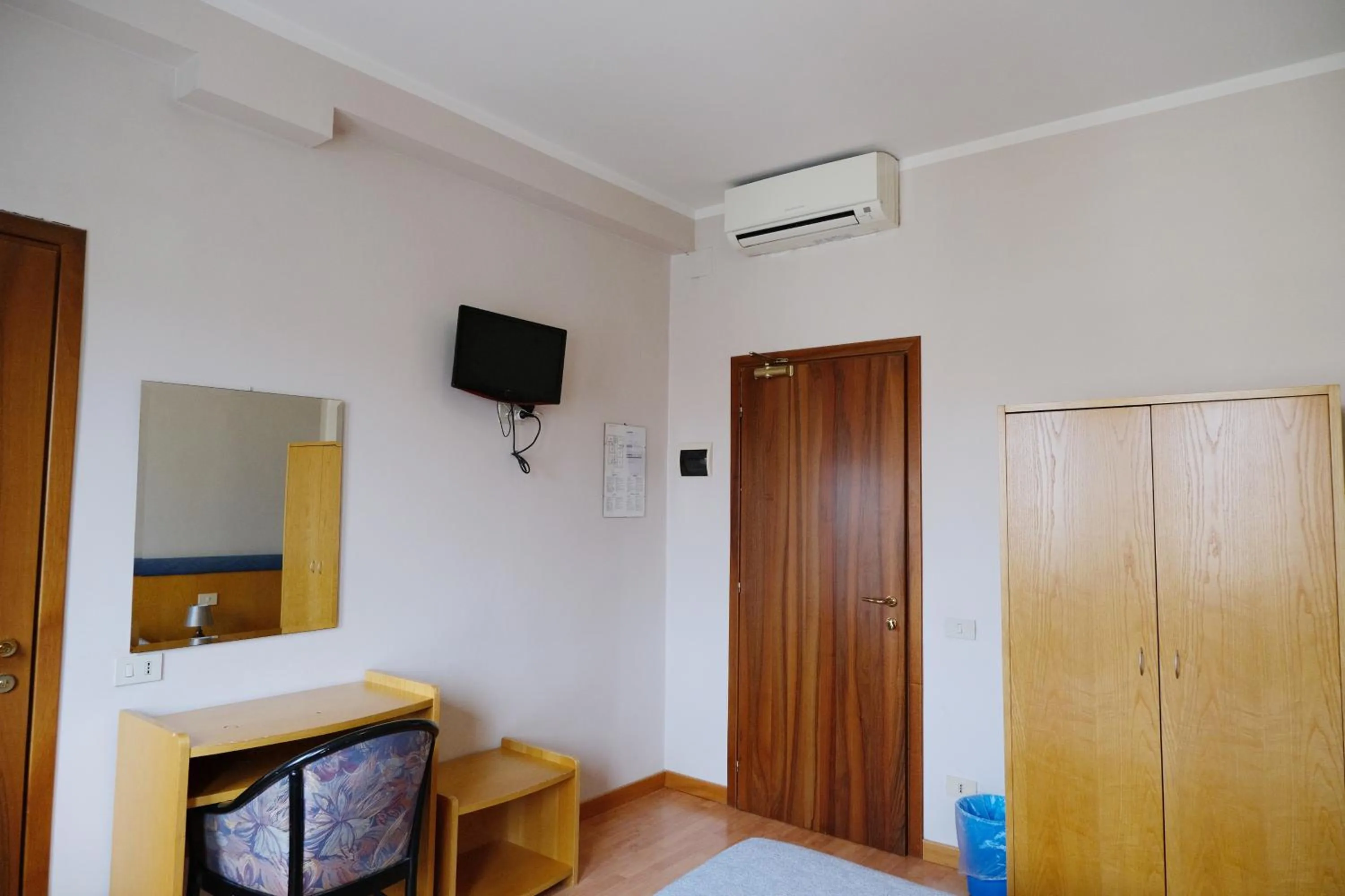 Bedroom in Hotel Montepiana