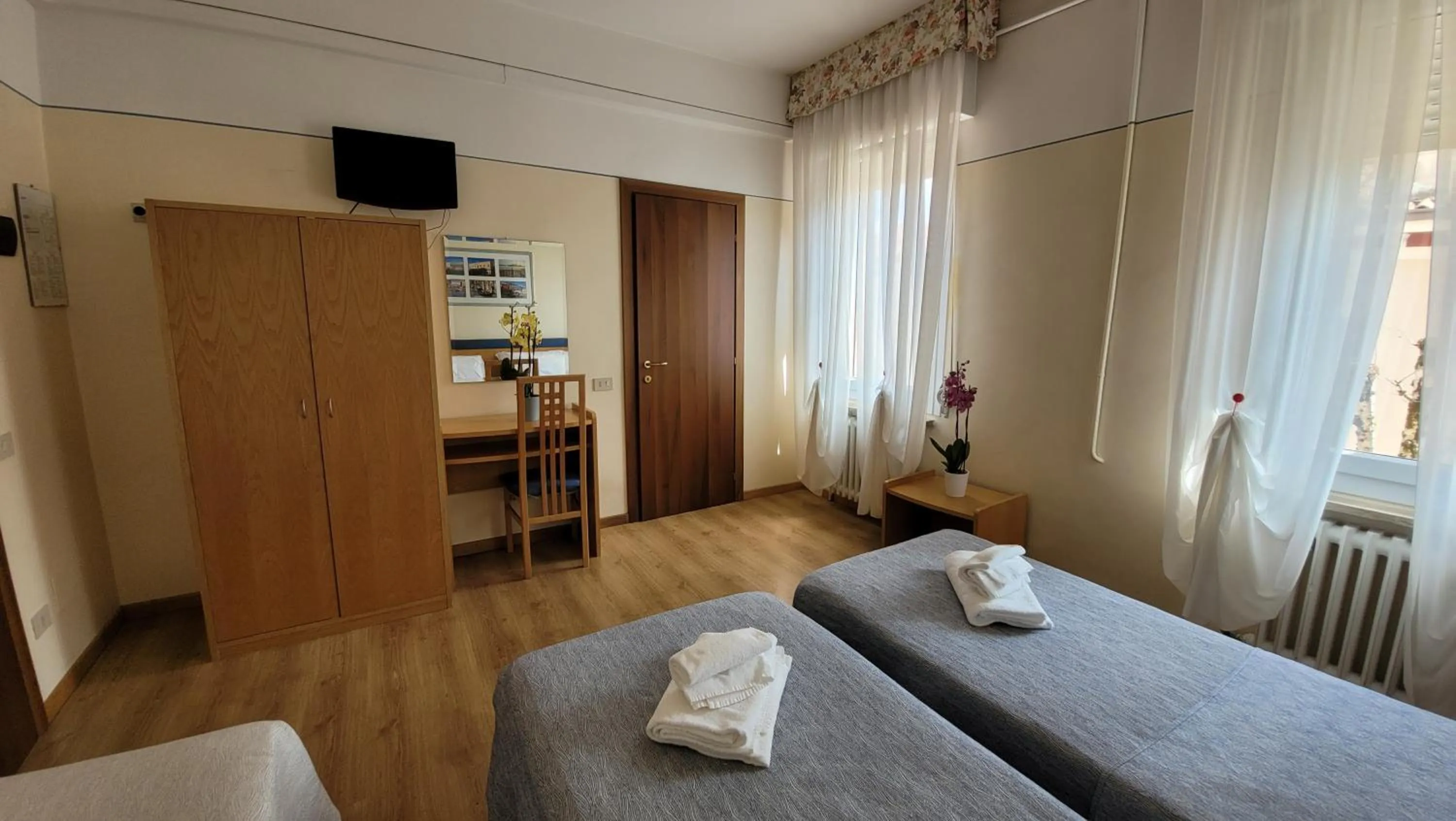 Bedroom, Bed in Hotel Montepiana