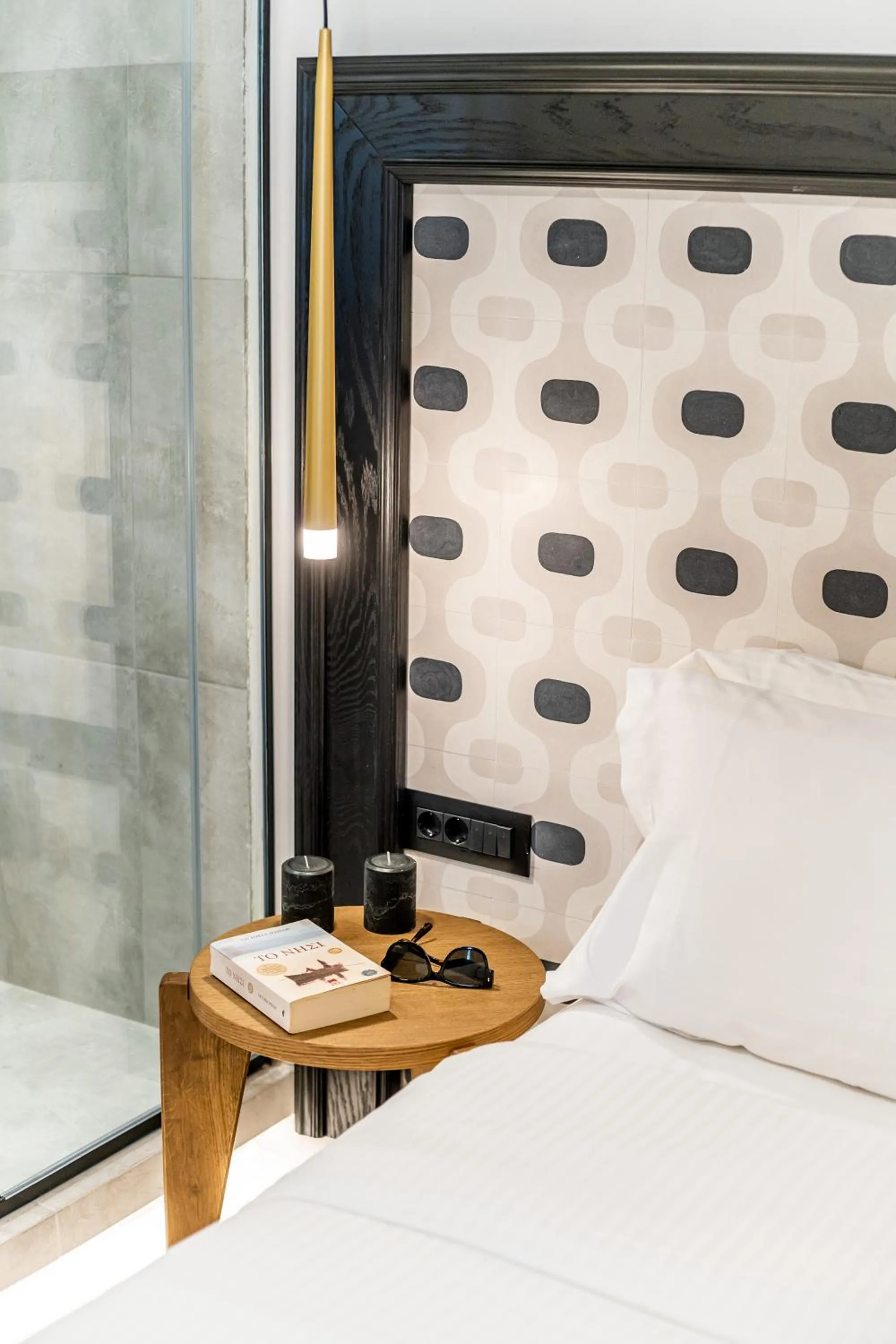 Decorative detail, Bed in Amer Suites