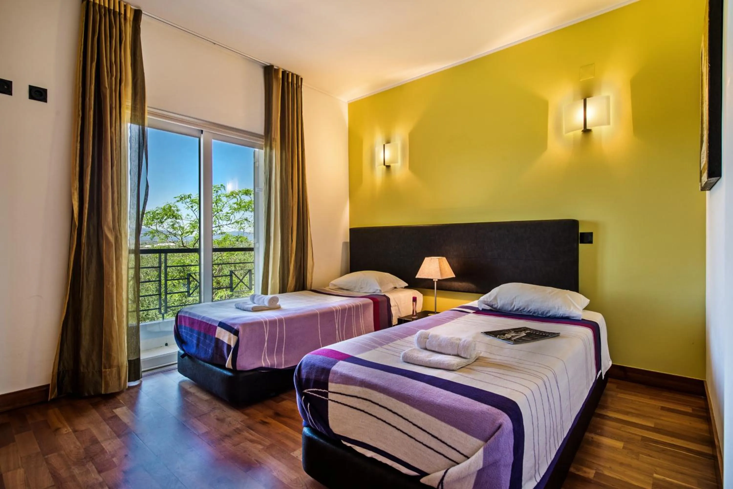 Bedroom, Bed in Foz da Ria