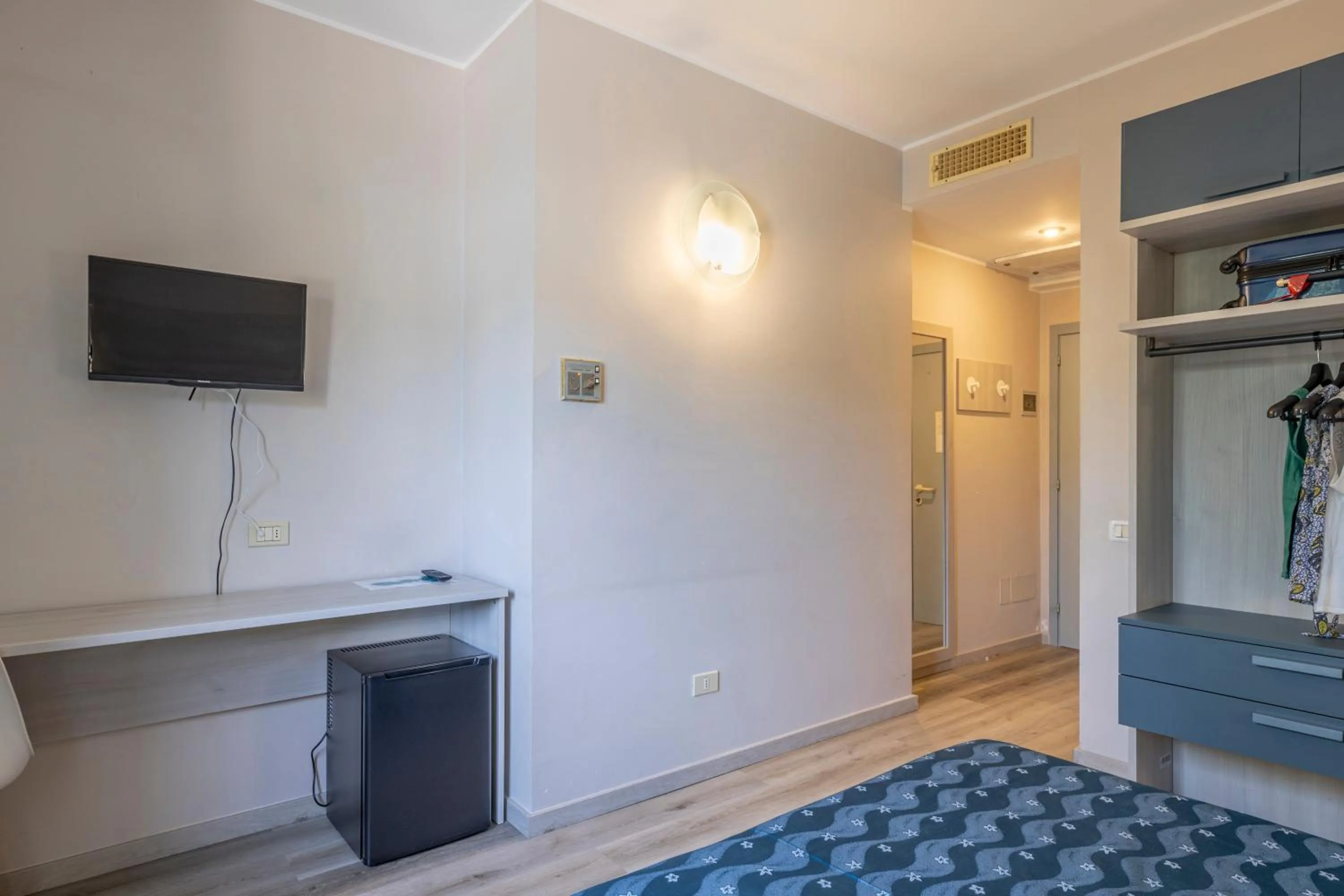 Photo of the whole room, Bed in Hotel Residence Isola Verde