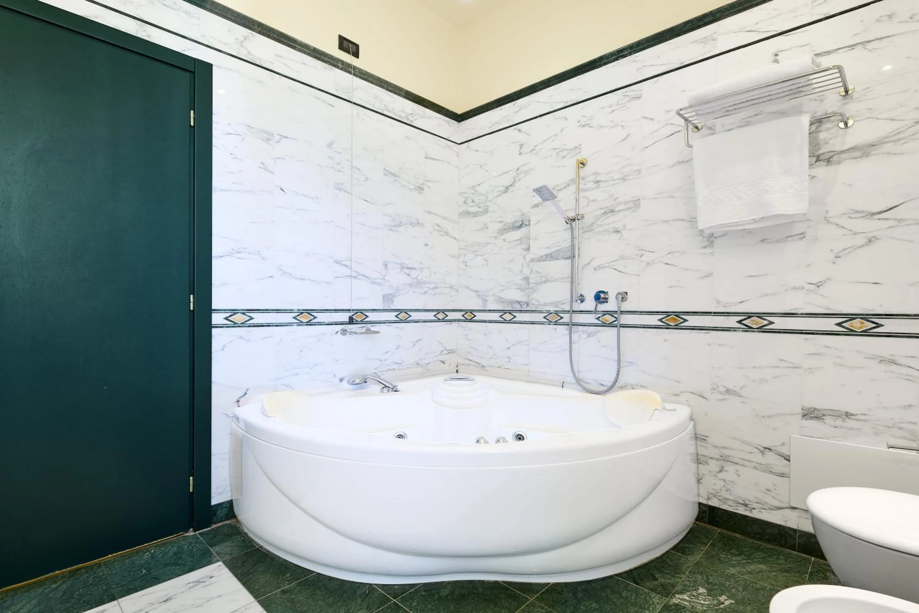 Bathroom in Grand Hotel Bellavista Palace & Golf