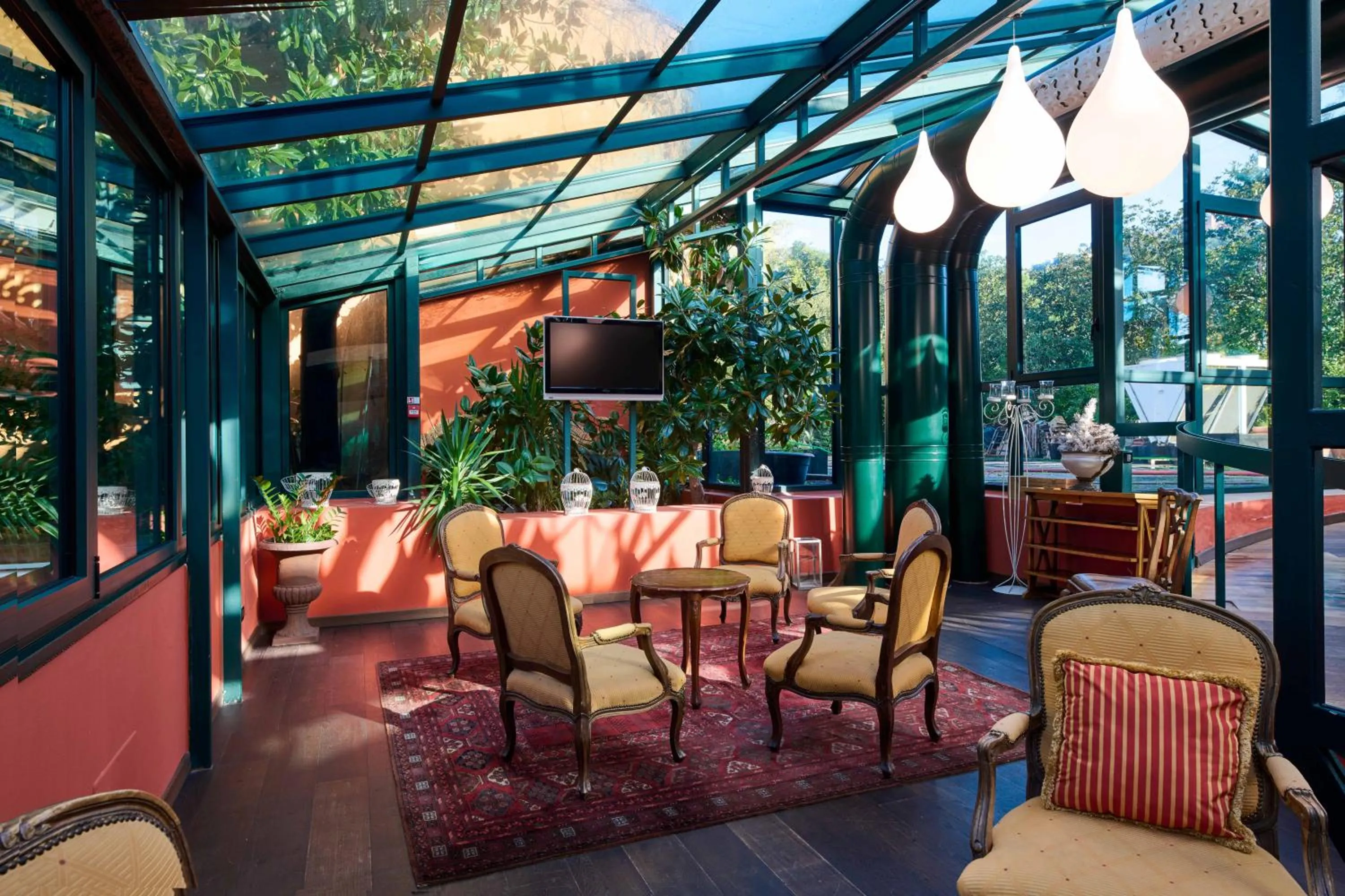 Communal lounge/ TV room in Grand Hotel Bellavista Palace & Golf