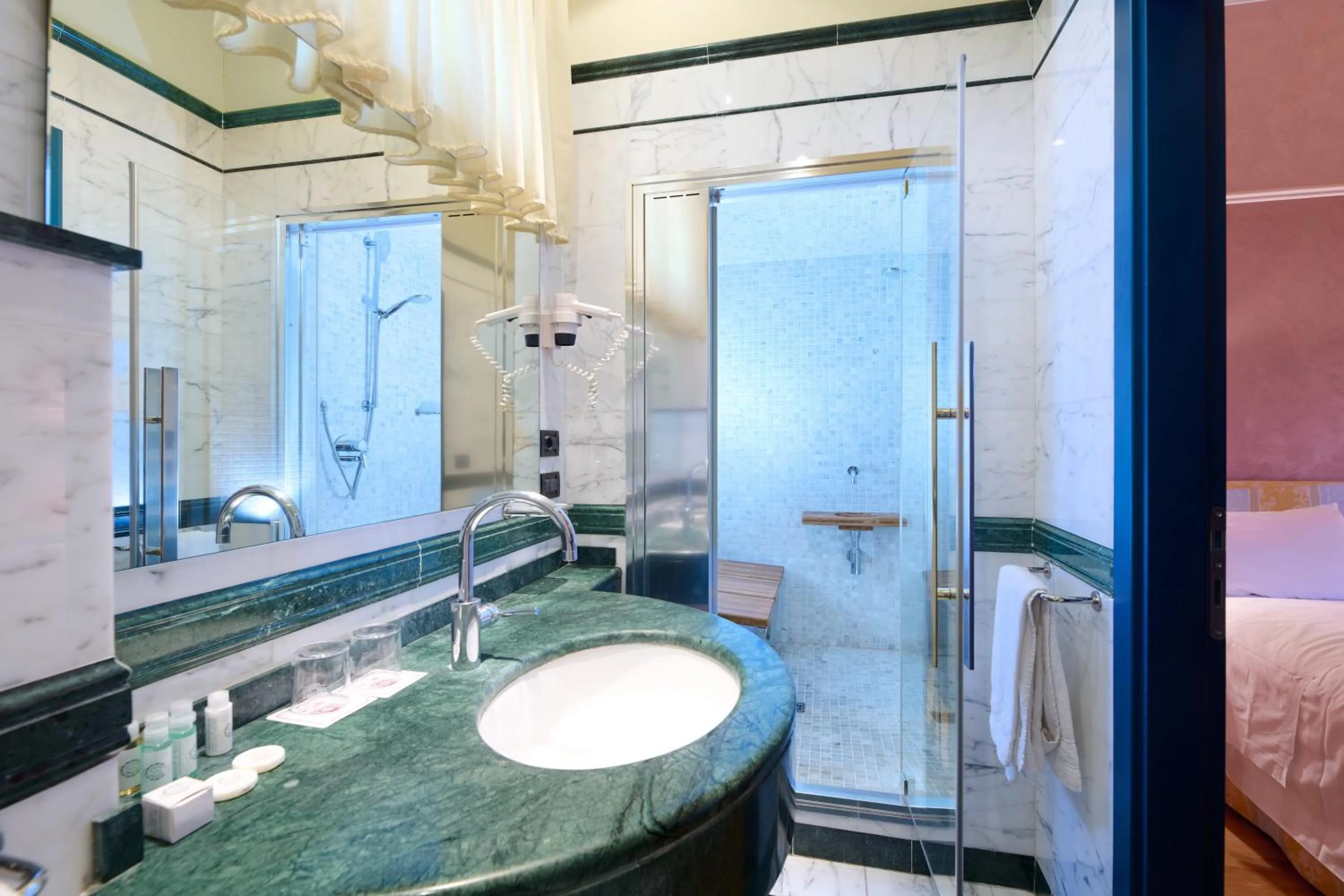 Bathroom in Grand Hotel Bellavista Palace & Golf