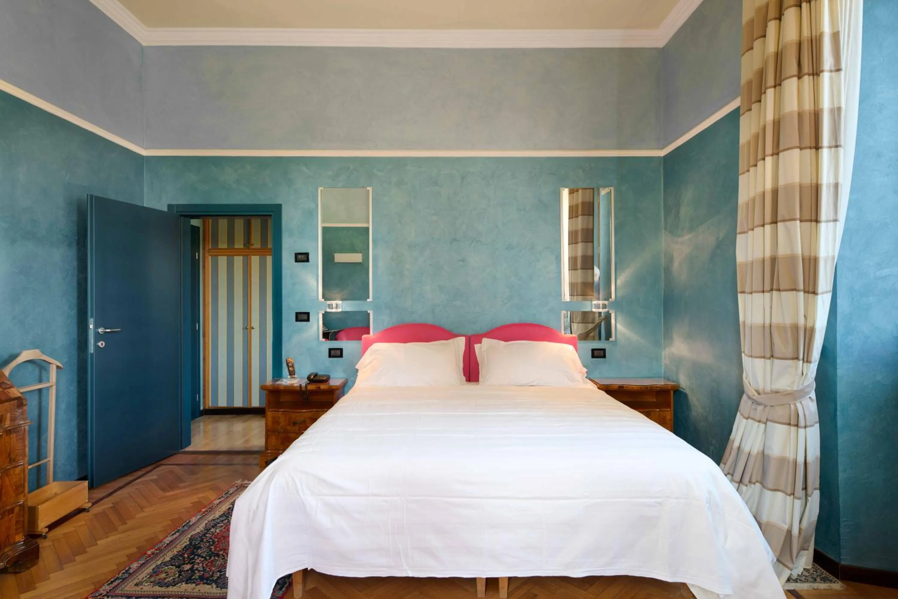 Bedroom, Bed in Grand Hotel Bellavista Palace & Golf