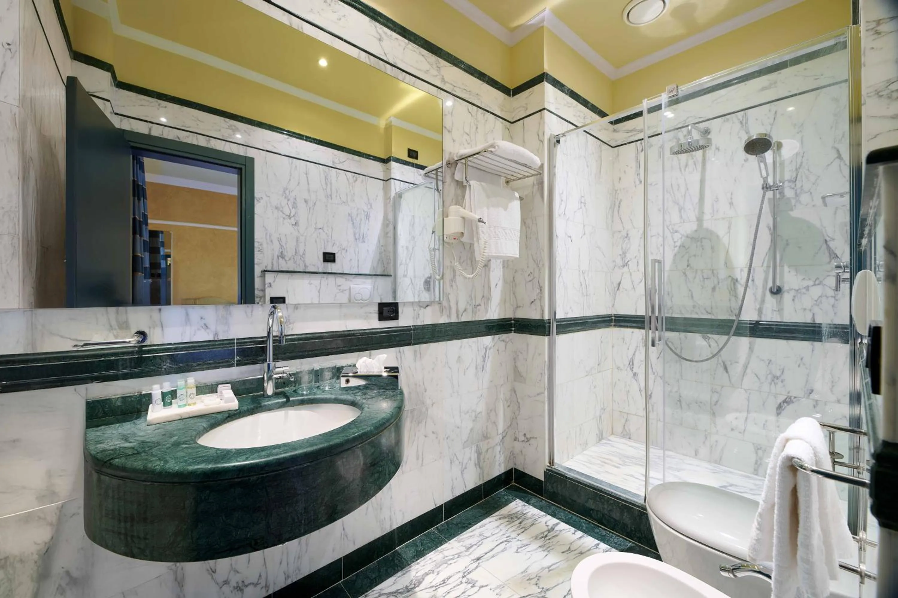 Bathroom in Grand Hotel Bellavista Palace & Golf