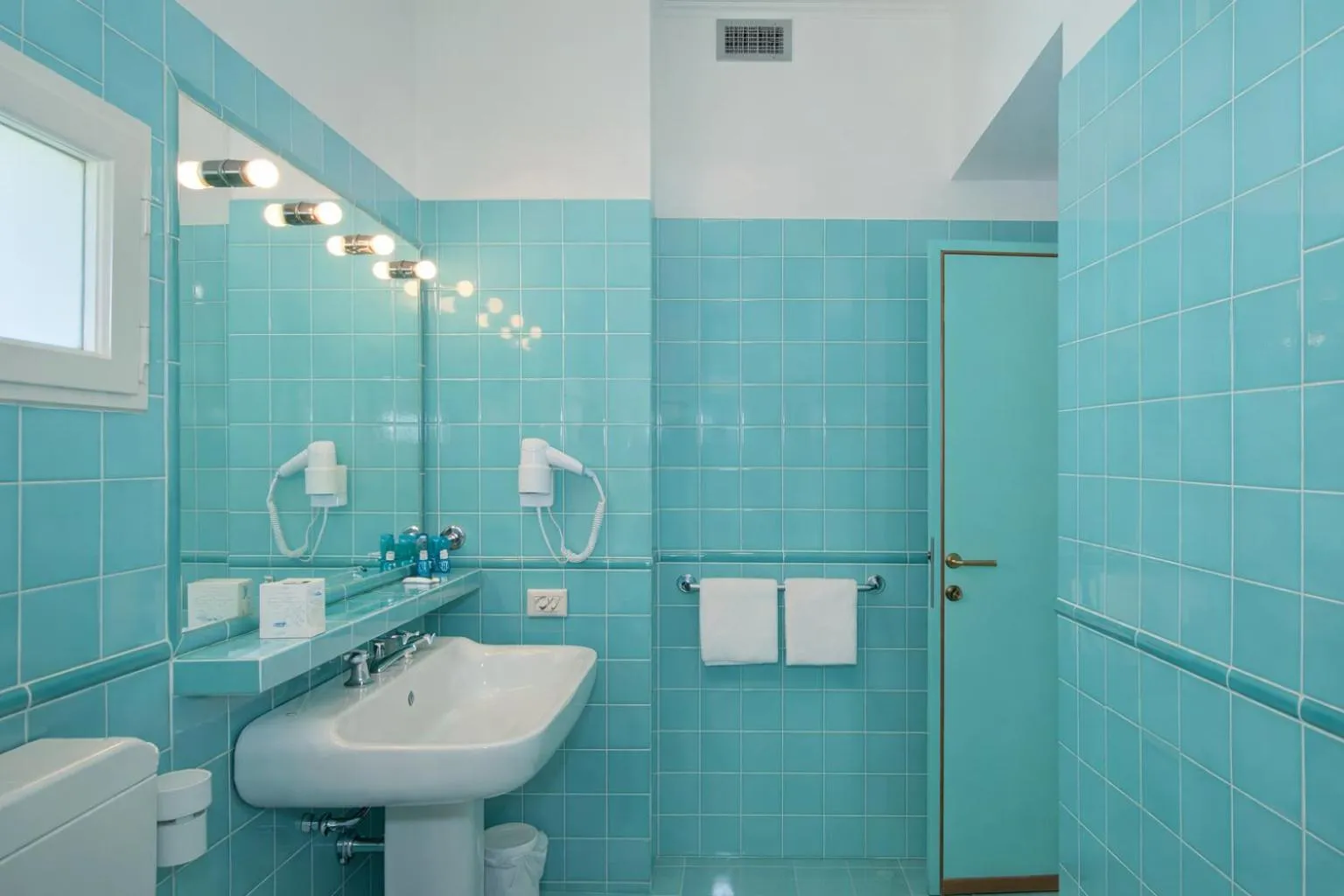 Bathroom in Hotel La Pineta Al Mare