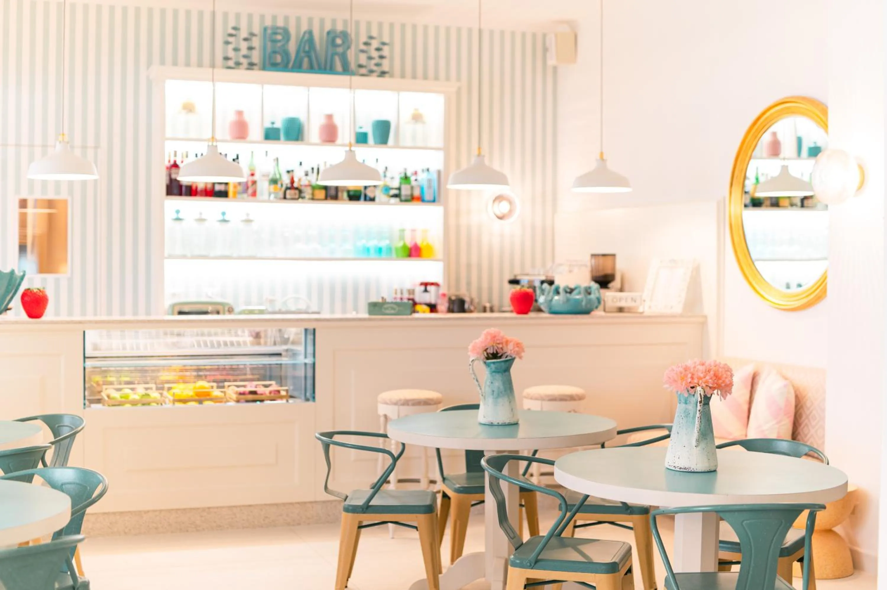 Lounge or bar in Hotel La Pineta Al Mare