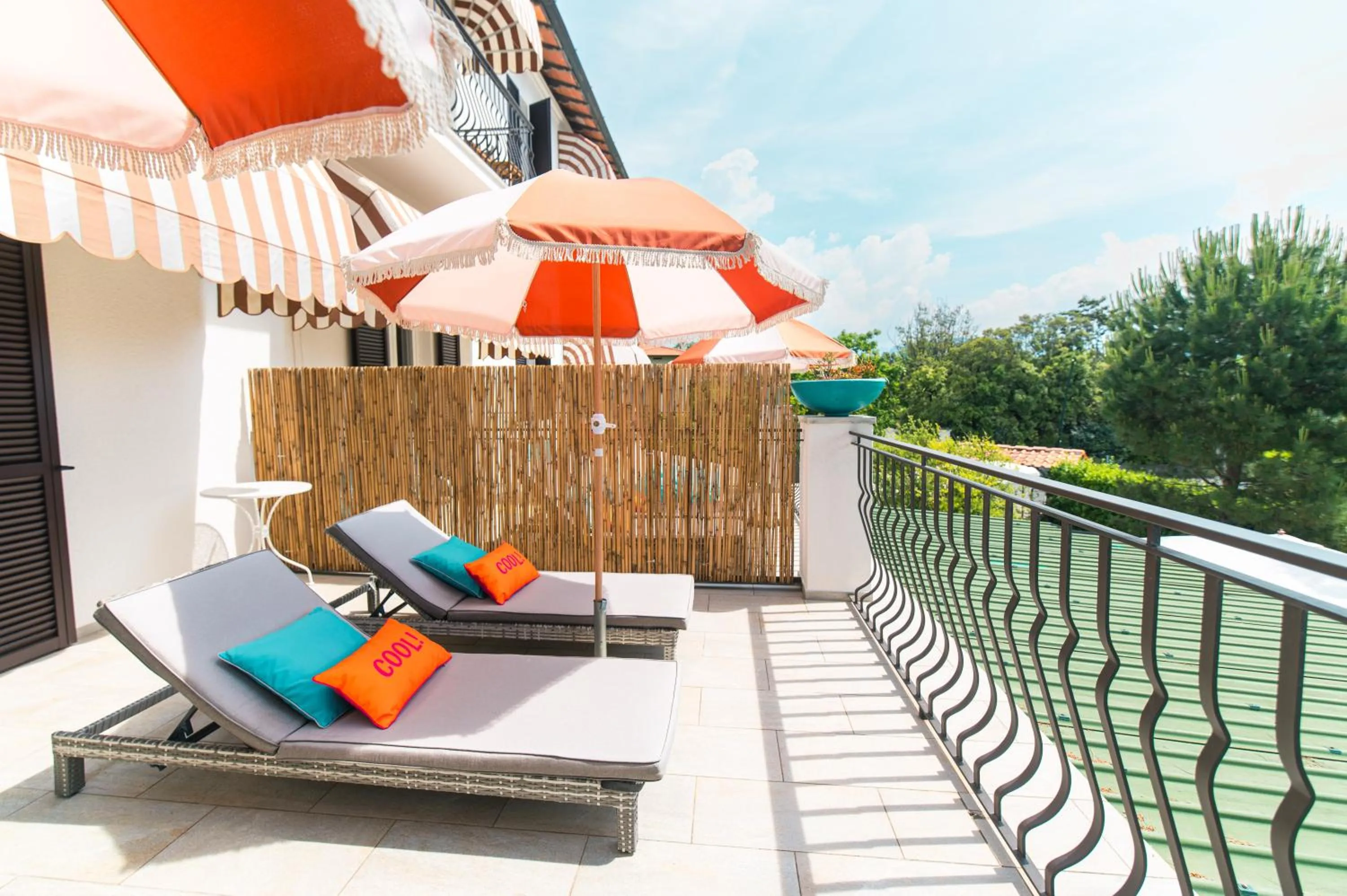 sunbed in Hotel La Pineta Al Mare