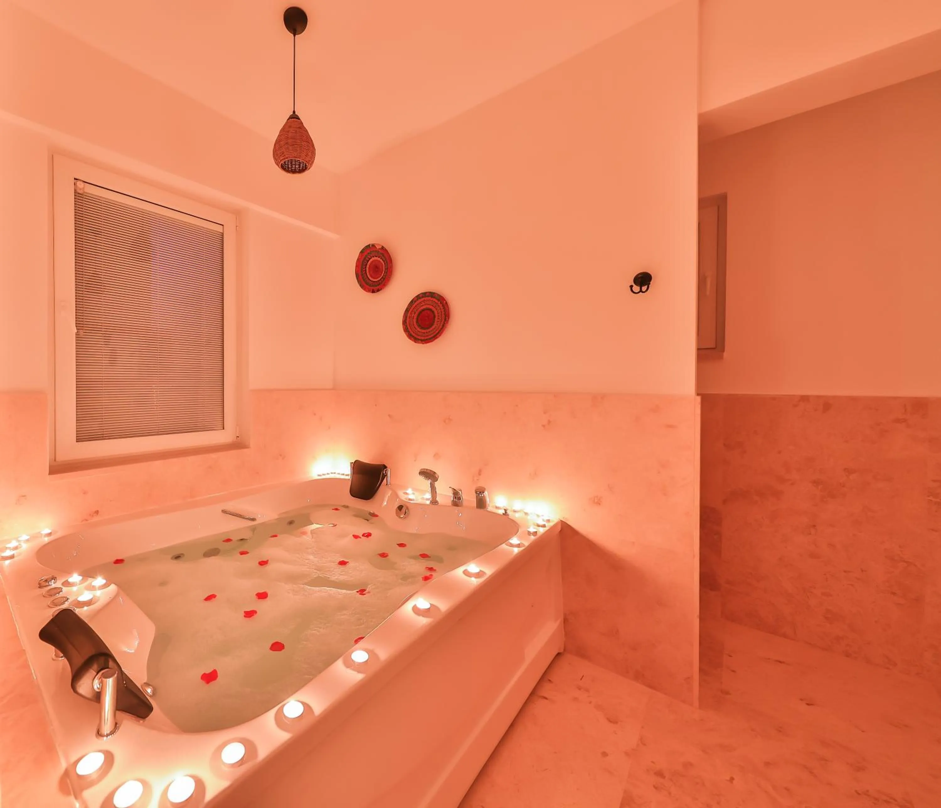 Shower, Bed in Villa Ay