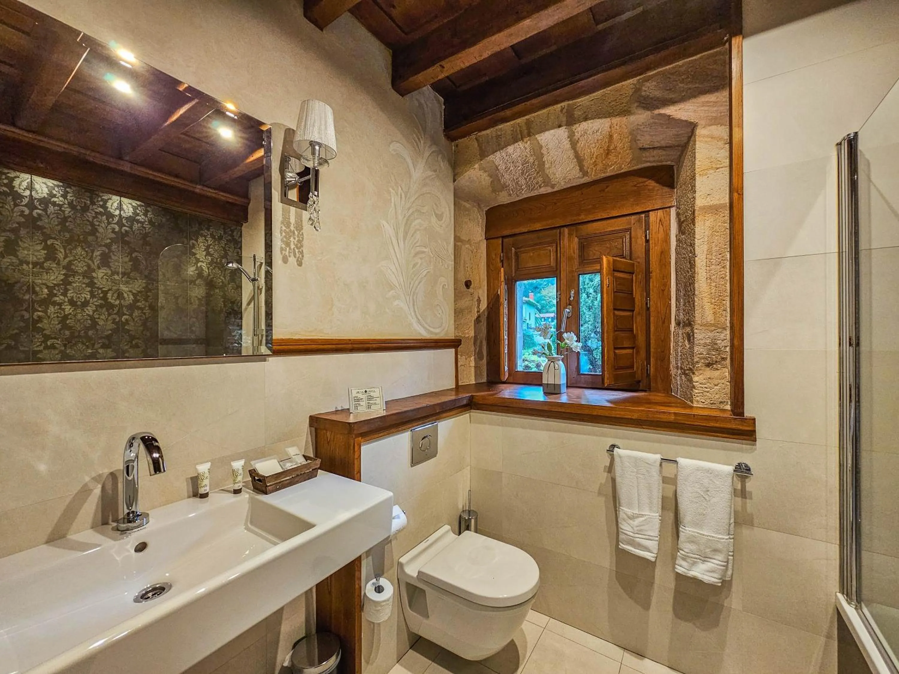 Shower in Casona De La Pinta