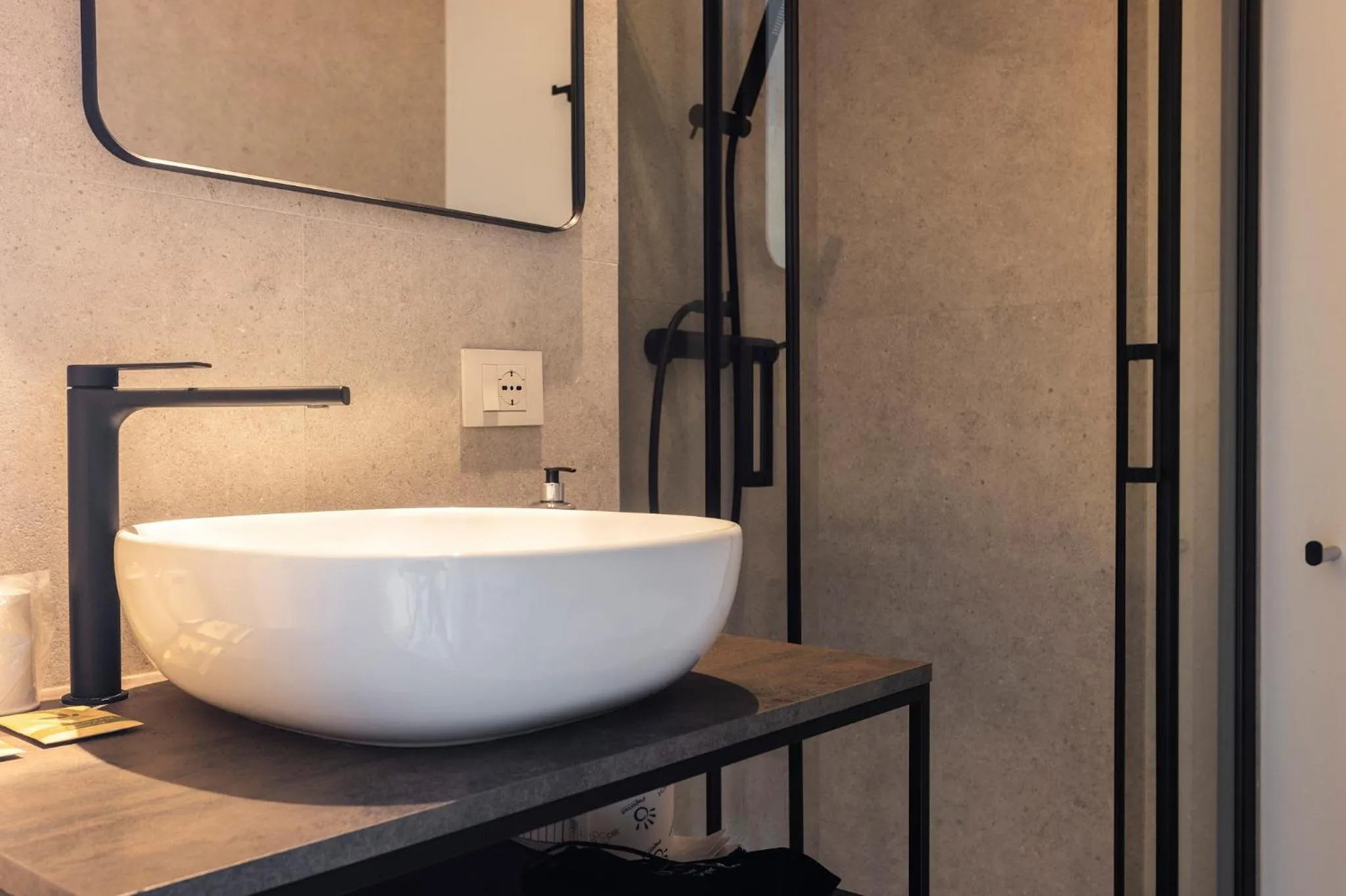 Bathroom in Hotel Carillon