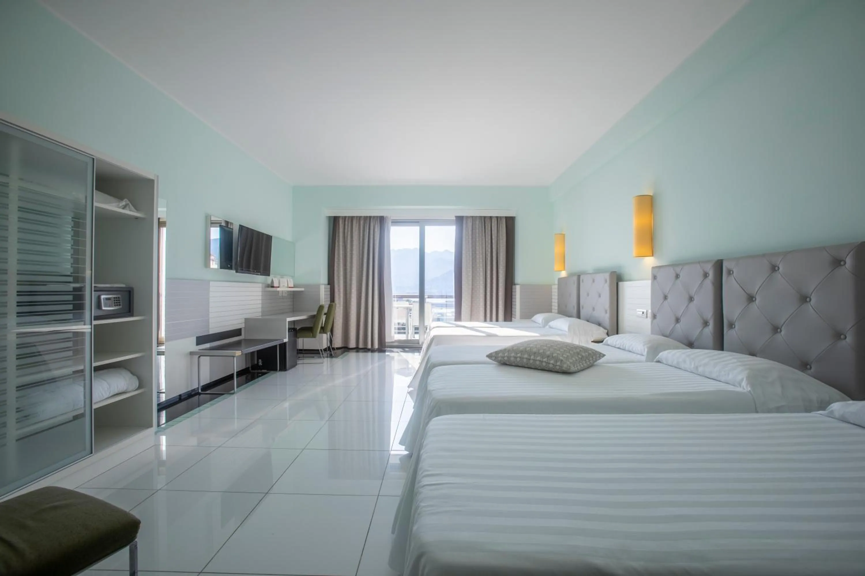 Bed in Grand Hotel Salerno