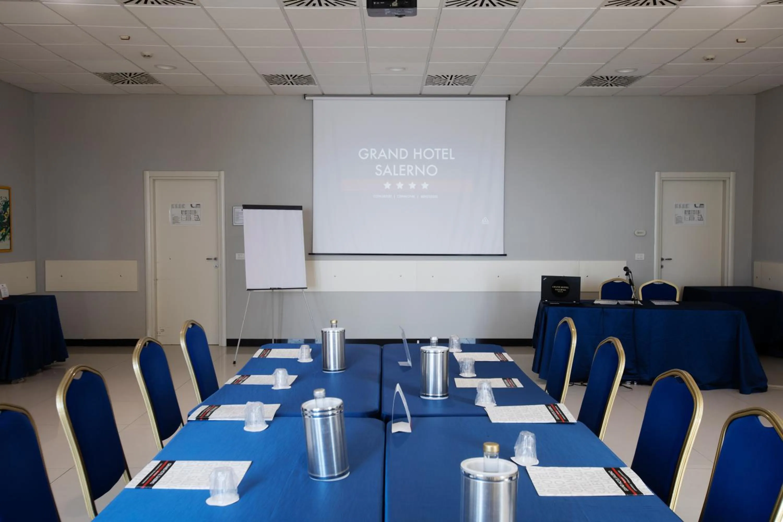 Meeting/conference room in Grand Hotel Salerno