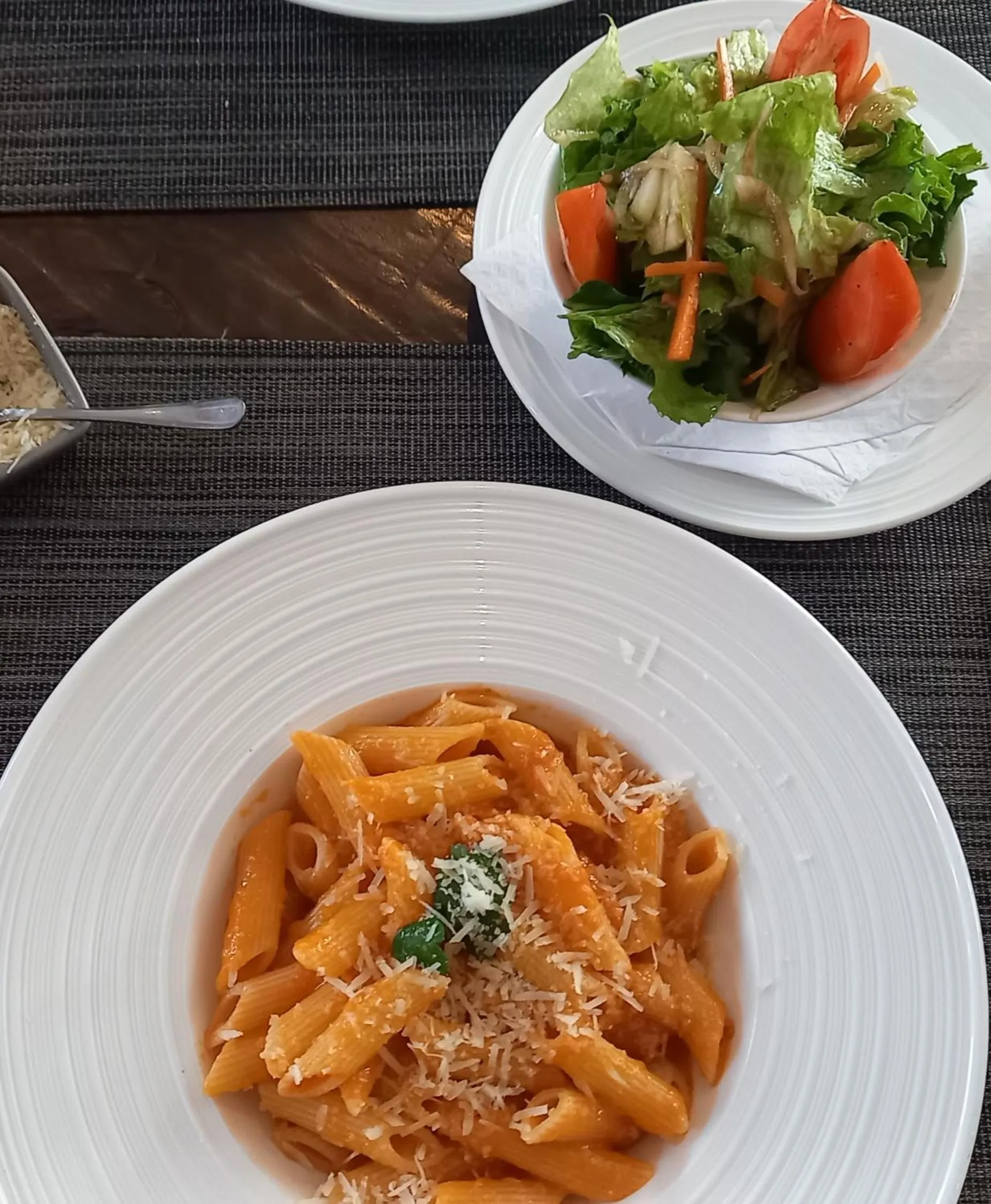 Restaurant/places to eat in Leo's Beach Hotel - Adults Only