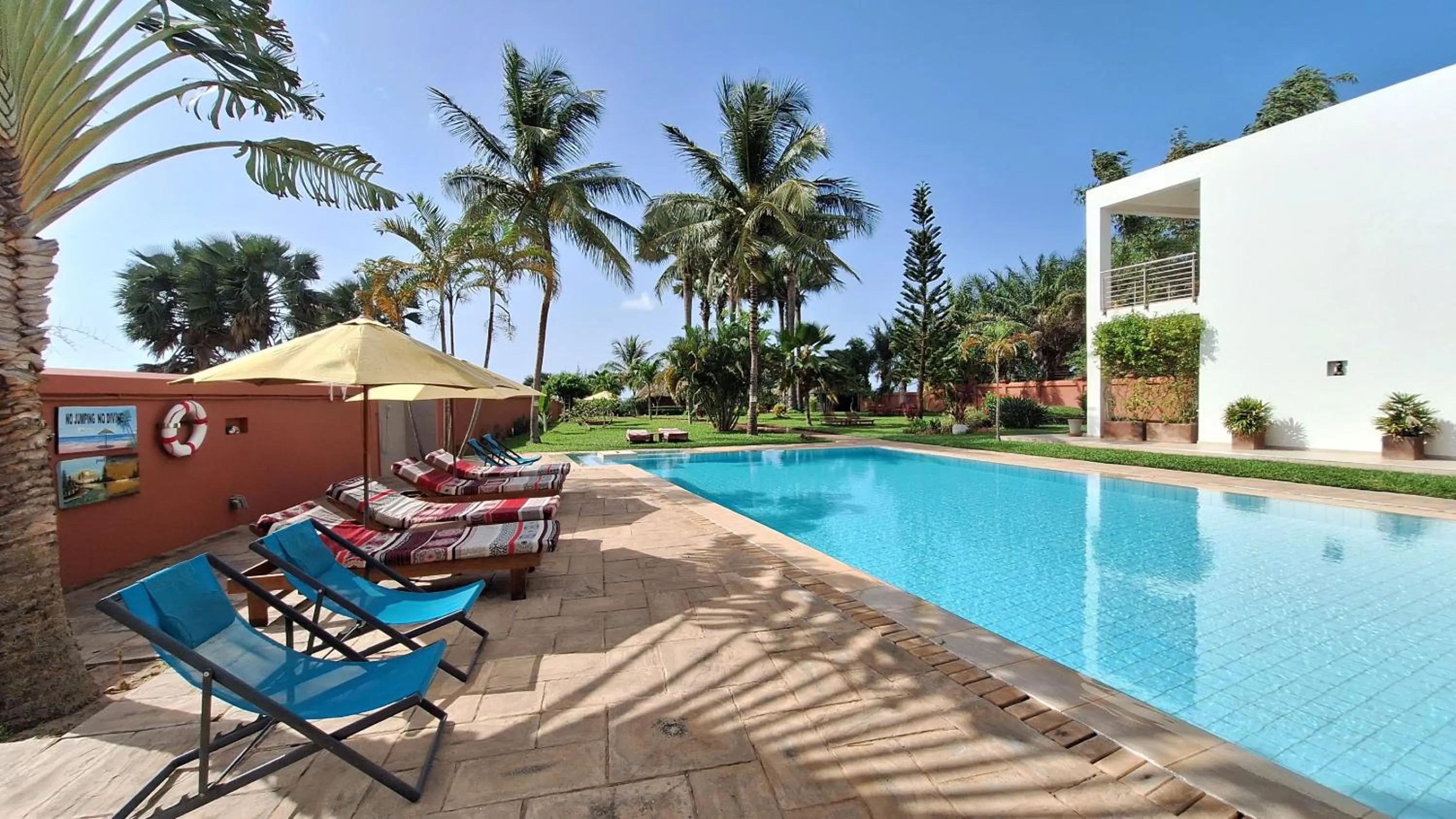 Day in Leo's Beach Hotel - Adults Only