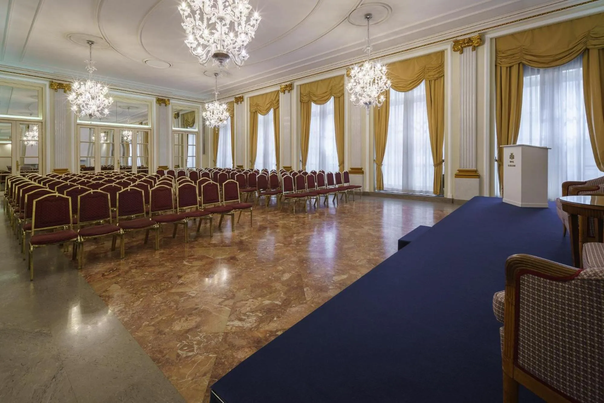 Meeting/conference room in Eurostars Hotel Excelsior