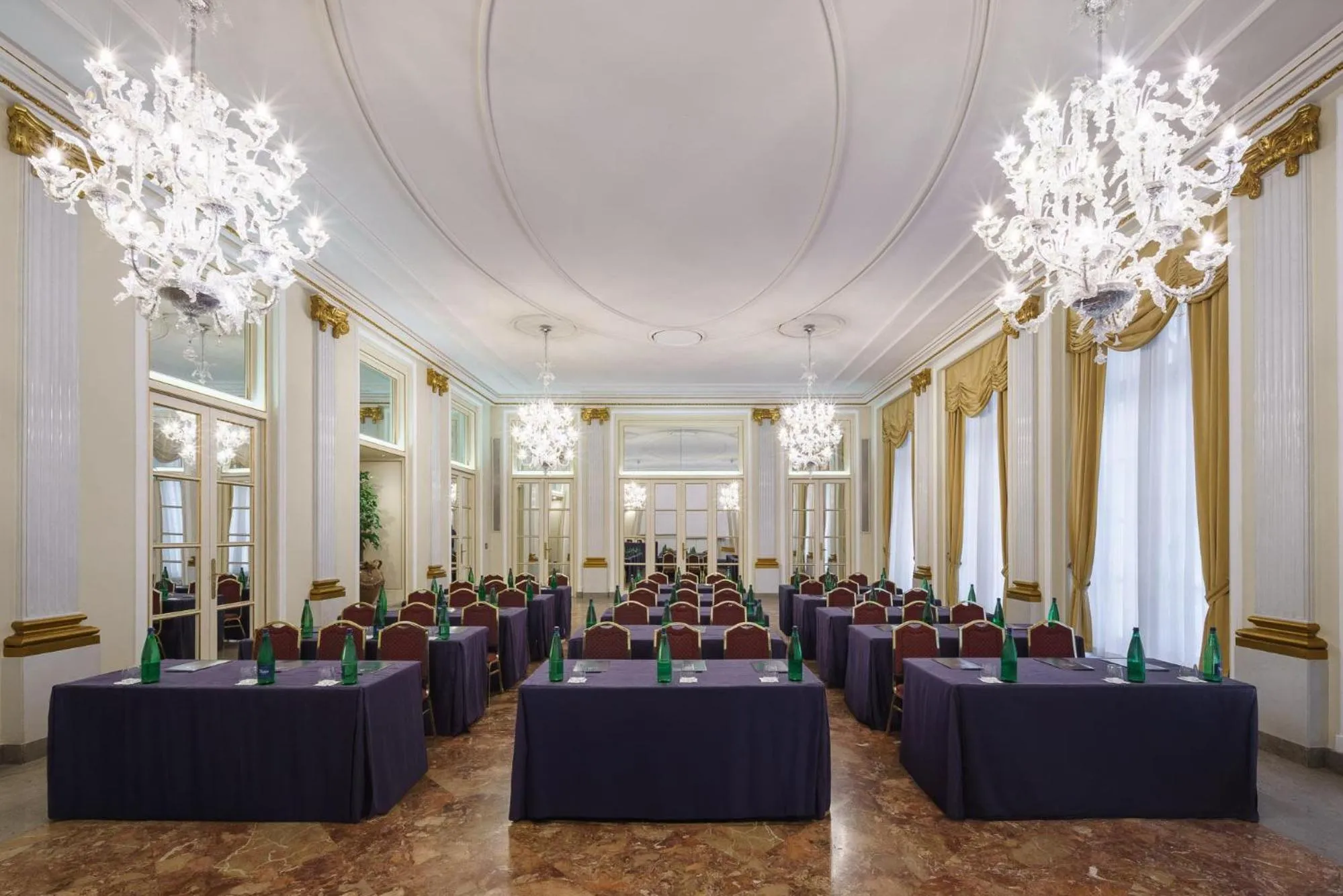 Meeting/conference room in Eurostars Hotel Excelsior