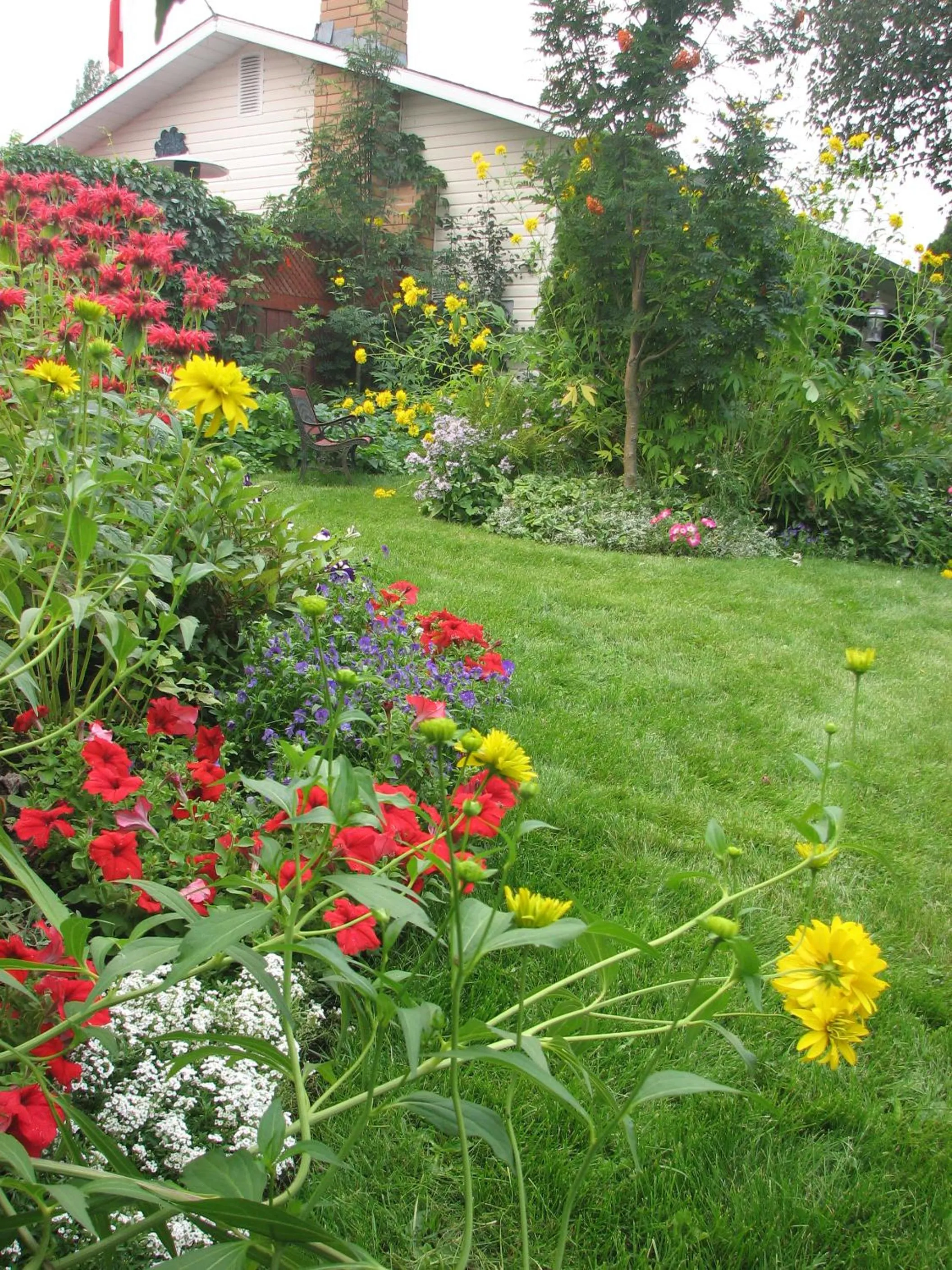 Property building in The Grateful Bed B'n'B