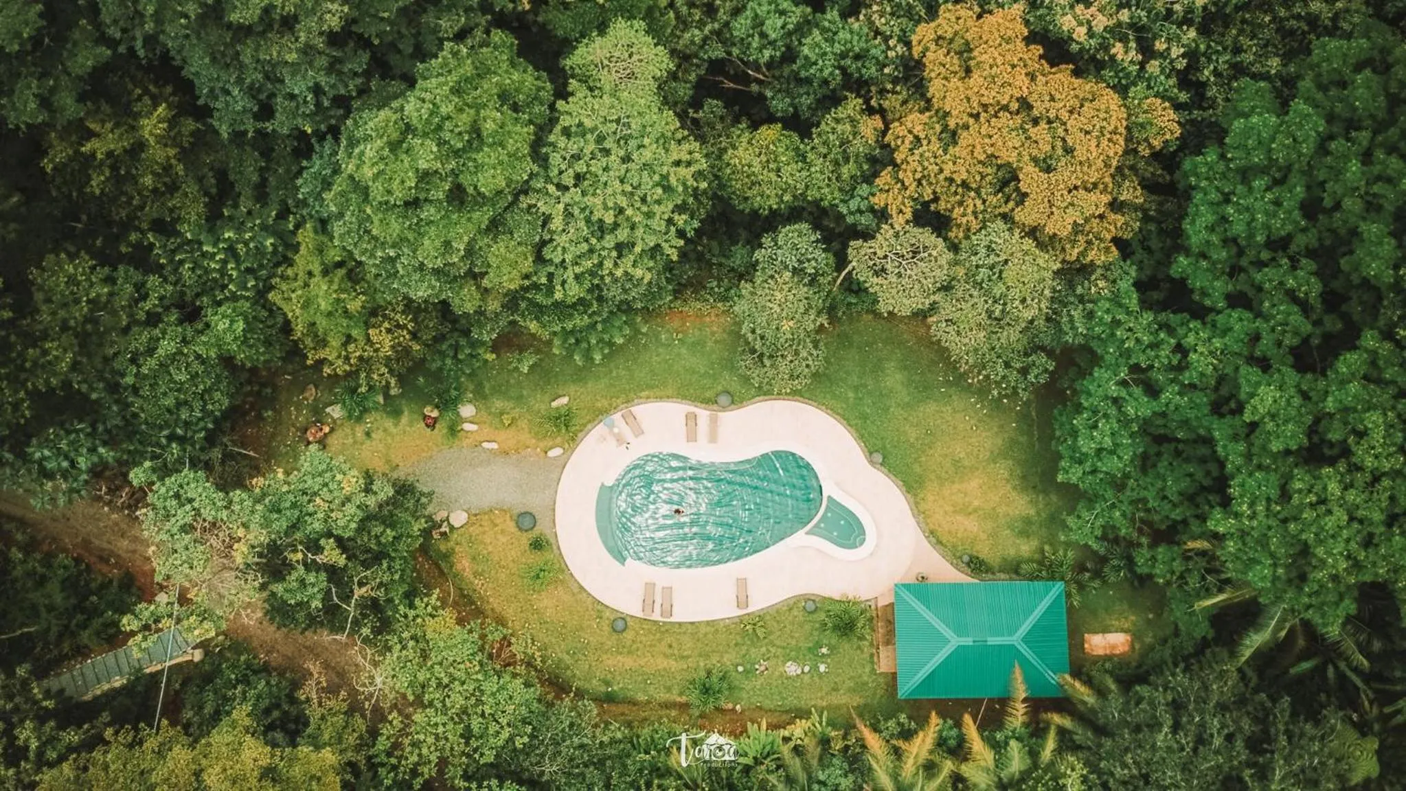 Swimming pool in La Cusinga Lodge