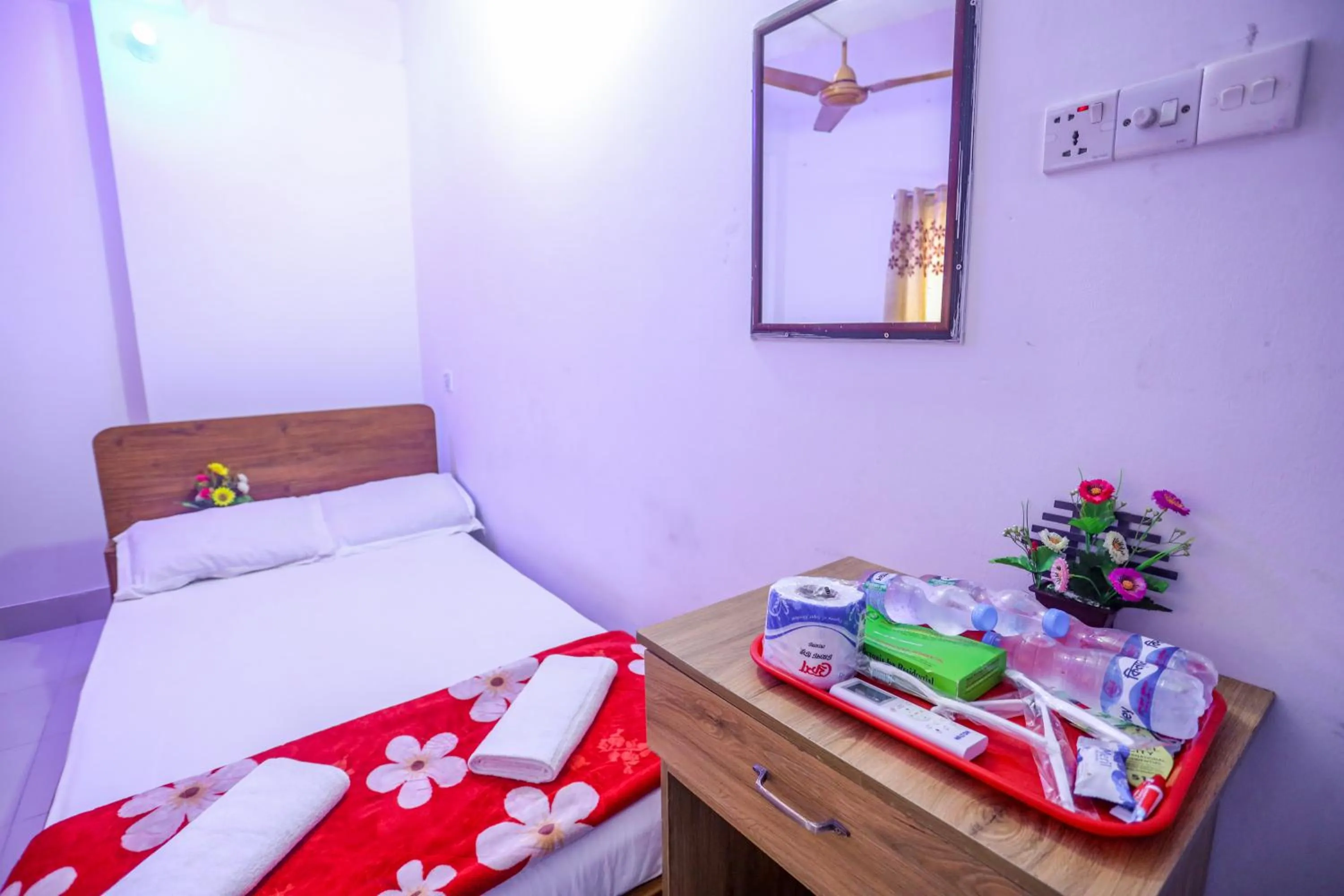 Photo of the whole room, Bed in Hotel City International Green Road