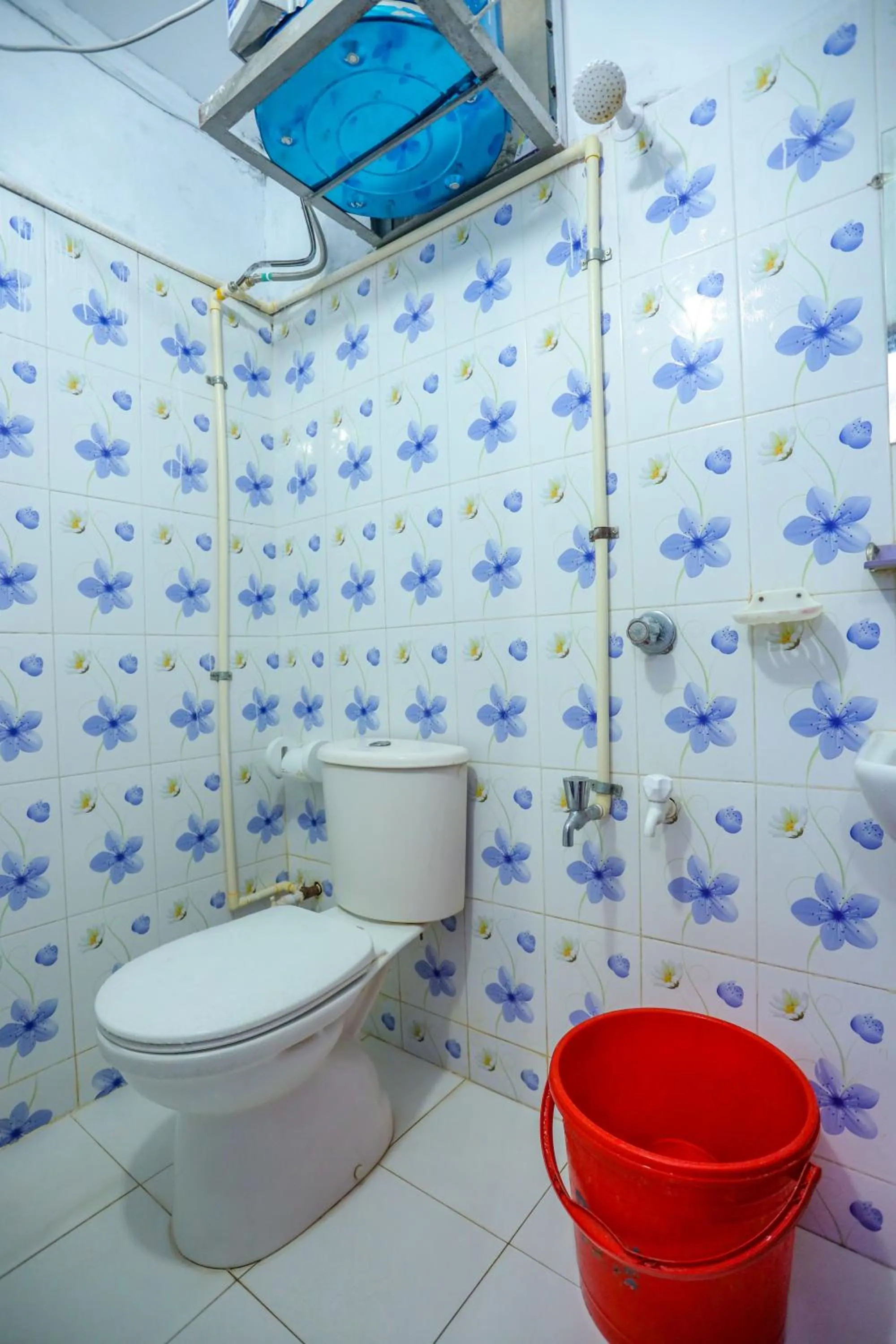 Toilet in Hotel City International Green Road