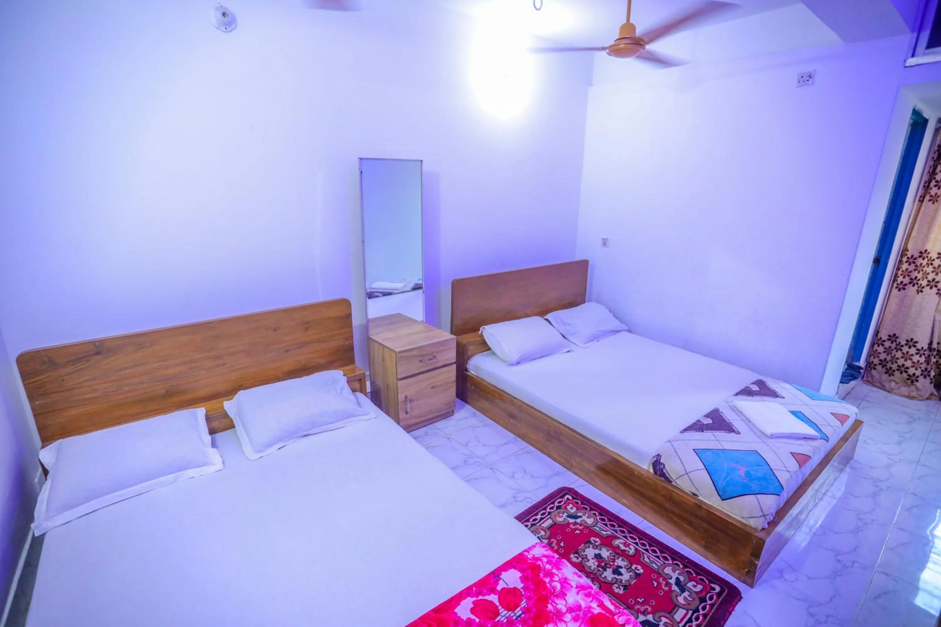 Photo of the whole room, Bed in Hotel City International Green Road