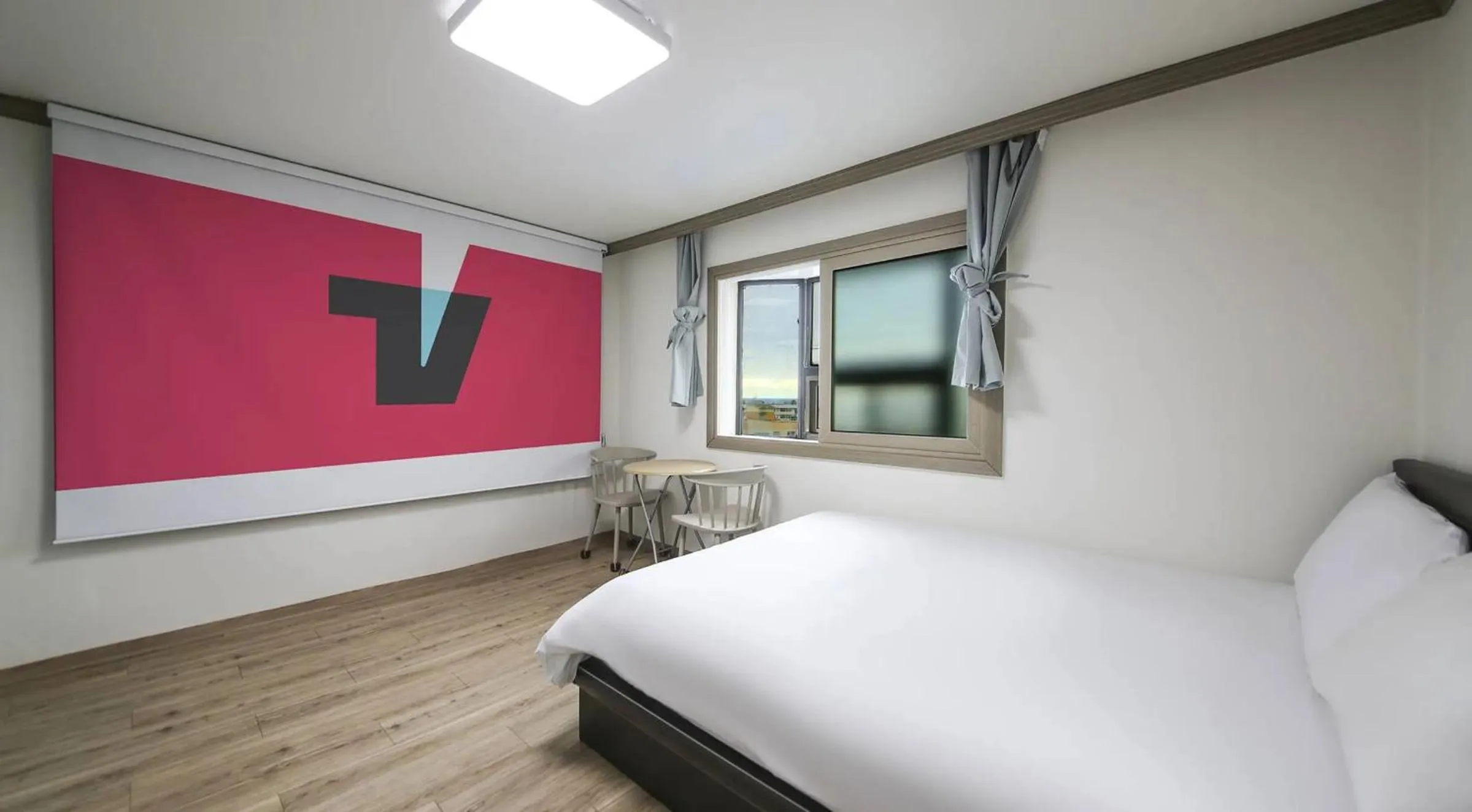 Photo of the whole room, Bed in Top Island Hotel