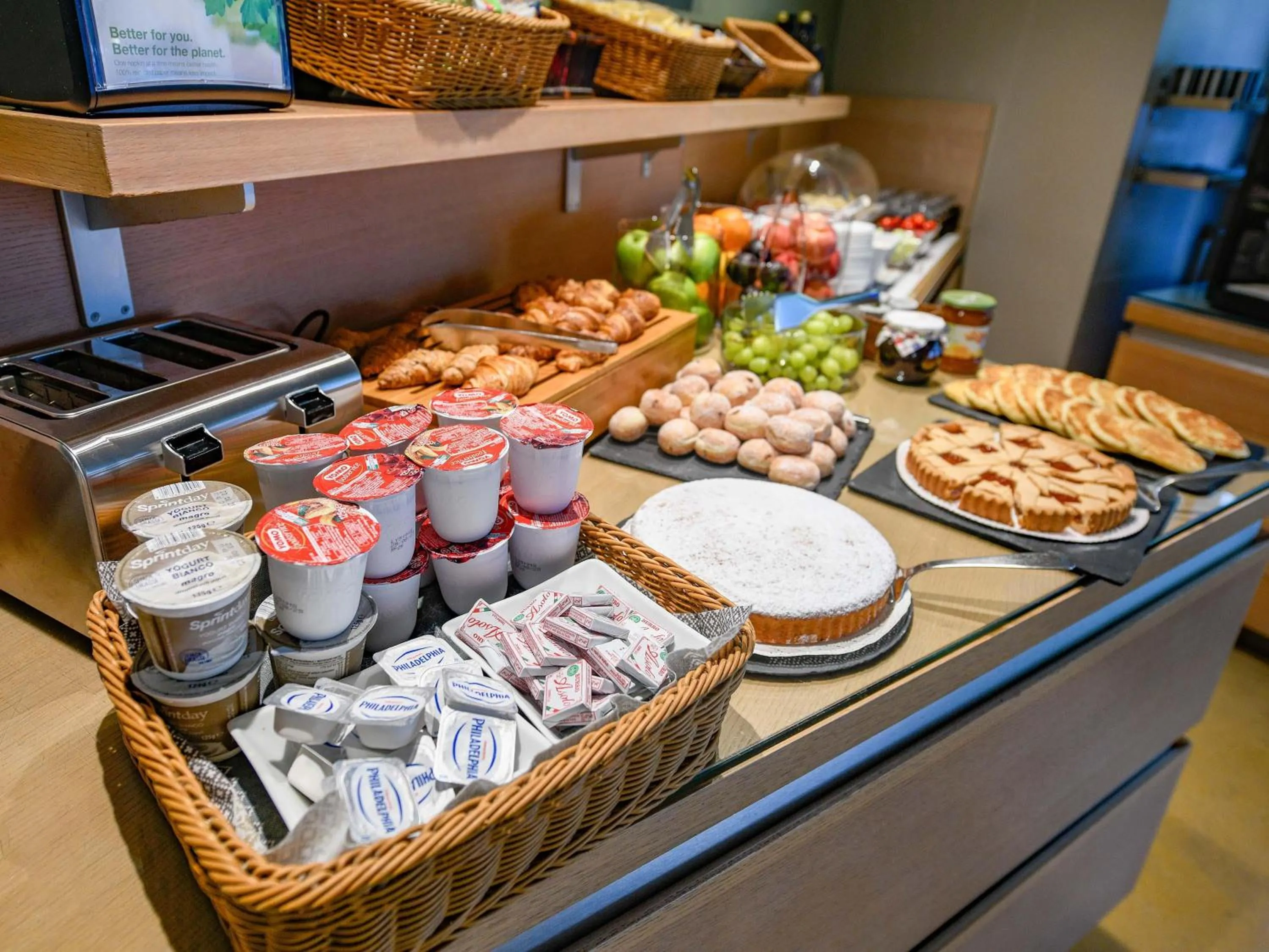 Restaurant/places to eat in B&B HOTEL Padova Methis