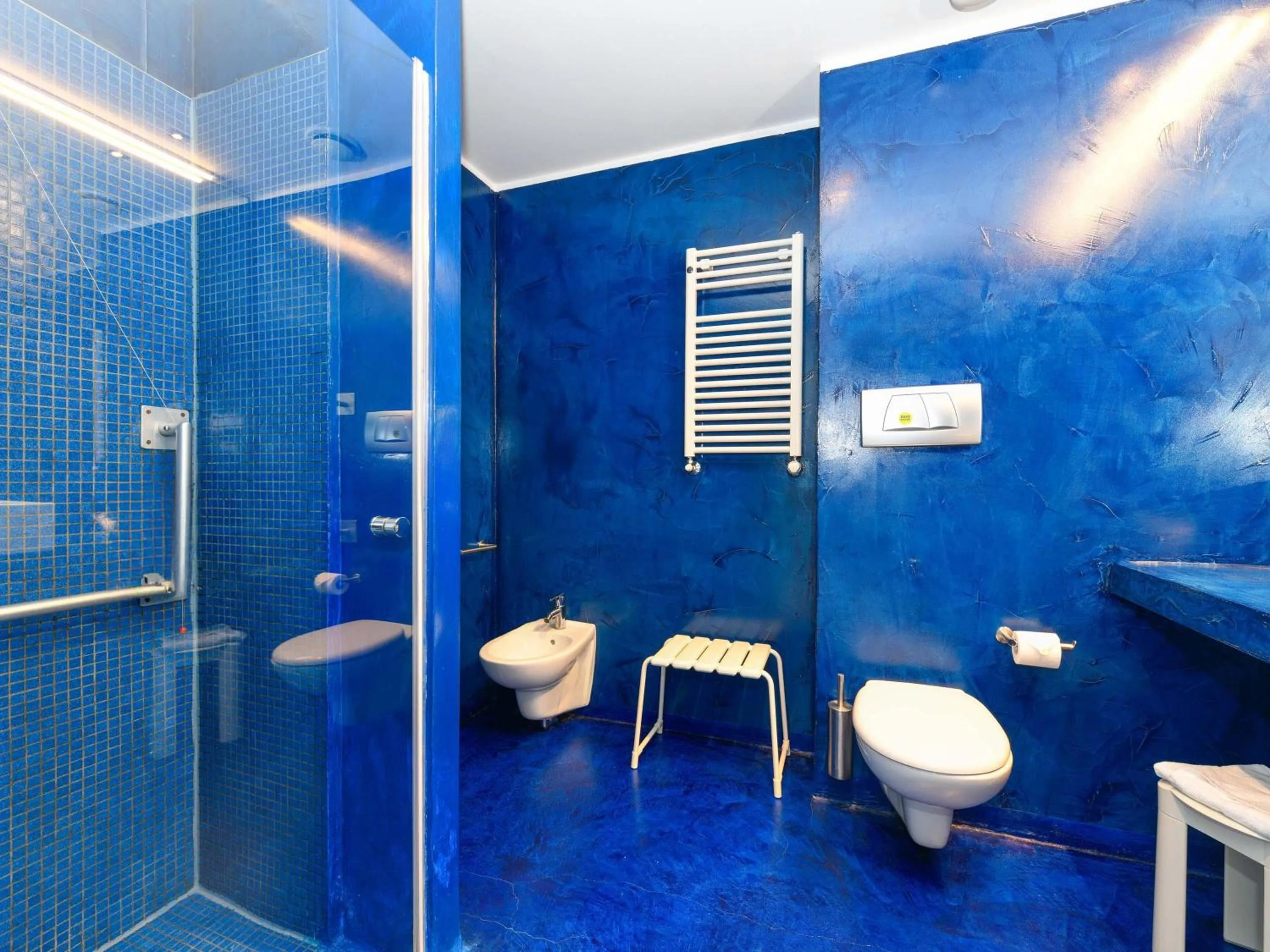 Bathroom in B&B HOTEL Padova Methis